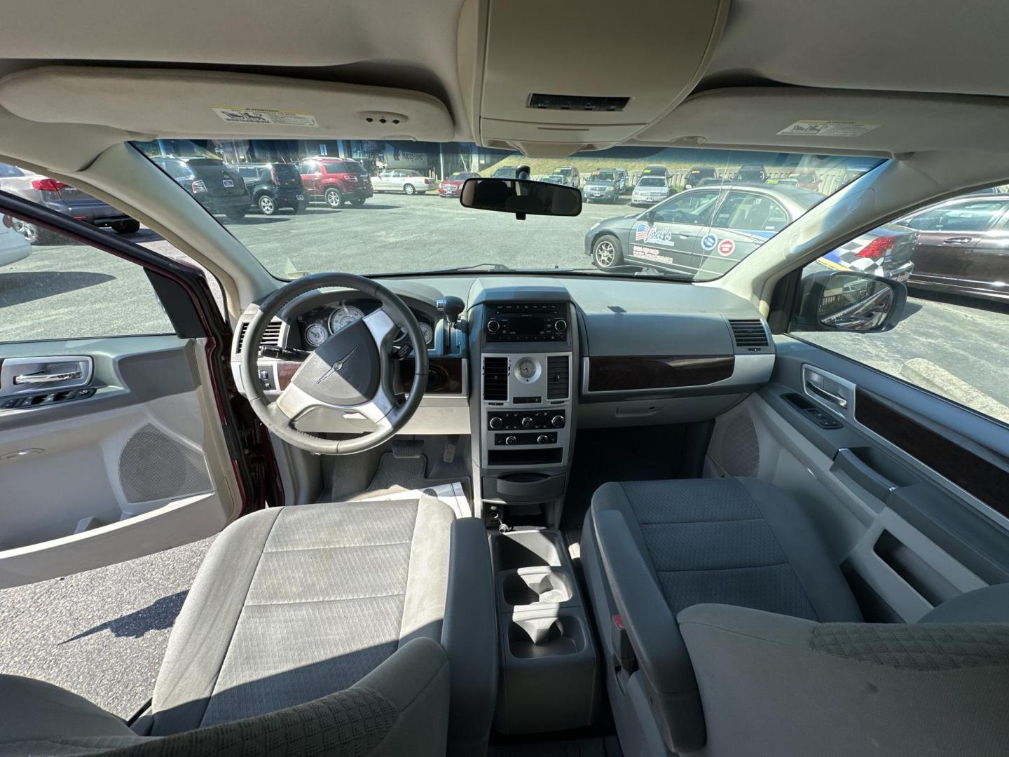 2009 Red Chrysler Town & Country Touring (2A8HR541X9R) , 6-Speed Automatic Overdrive transmission, located at 5700 Curlew Drive, Norfolk, VA, 23502, (757) 455-6330, 36.841885, -76.209412 - Photo#6