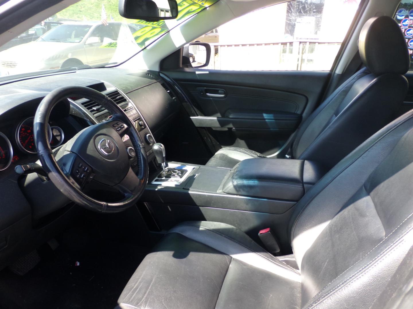 2008 Silver Mazda CX-9 Grand Touring AWD (JM3TB38V580) with an 3.7L V6 DOHC 24V engine, 6-Speed Automatic Overdrive transmission, located at 5700 Curlew Drive, Norfolk, VA, 23502, (757) 455-6330, 36.841885, -76.209412 - Photo#7