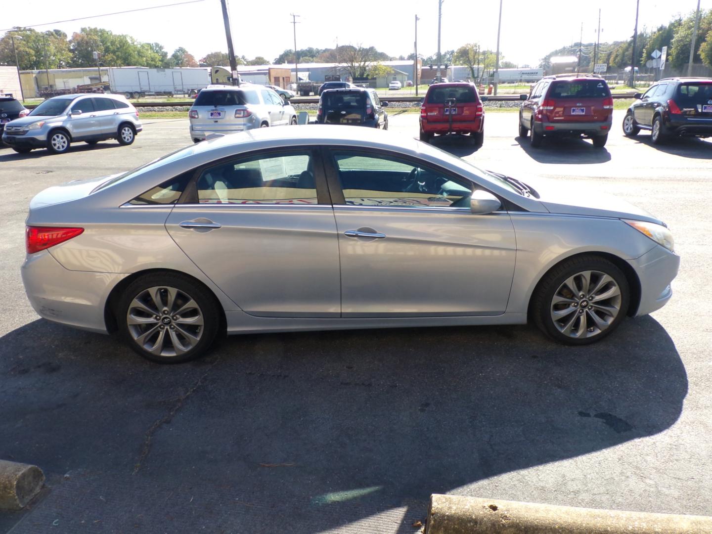 2012 Blue Hyundai Sonata Limited Auto (5NPEC4AC4CH) with an 2.4L L4 DOHC 16V engine, 6-Speed Automatic transmission, located at 5700 Curlew Drive, Norfolk, VA, 23502, (757) 455-6330, 36.841885, -76.209412 - Photo#13