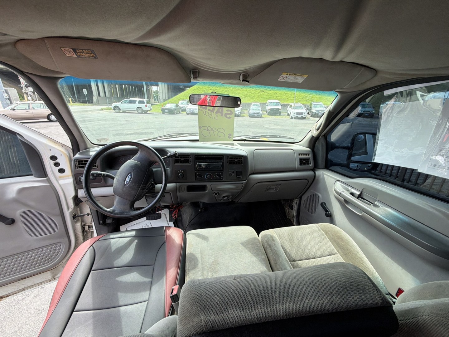 1999 White Ford F-250 SD Lariat SuperCab LWB 2WD (1FTNX20F3XE) with an 7.3L V8 OHV 16V TURBO DIESEL engine, located at 5700 Curlew Drive, Norfolk, VA, 23502, (757) 455-6330, 36.841885, -76.209412- Photo#6