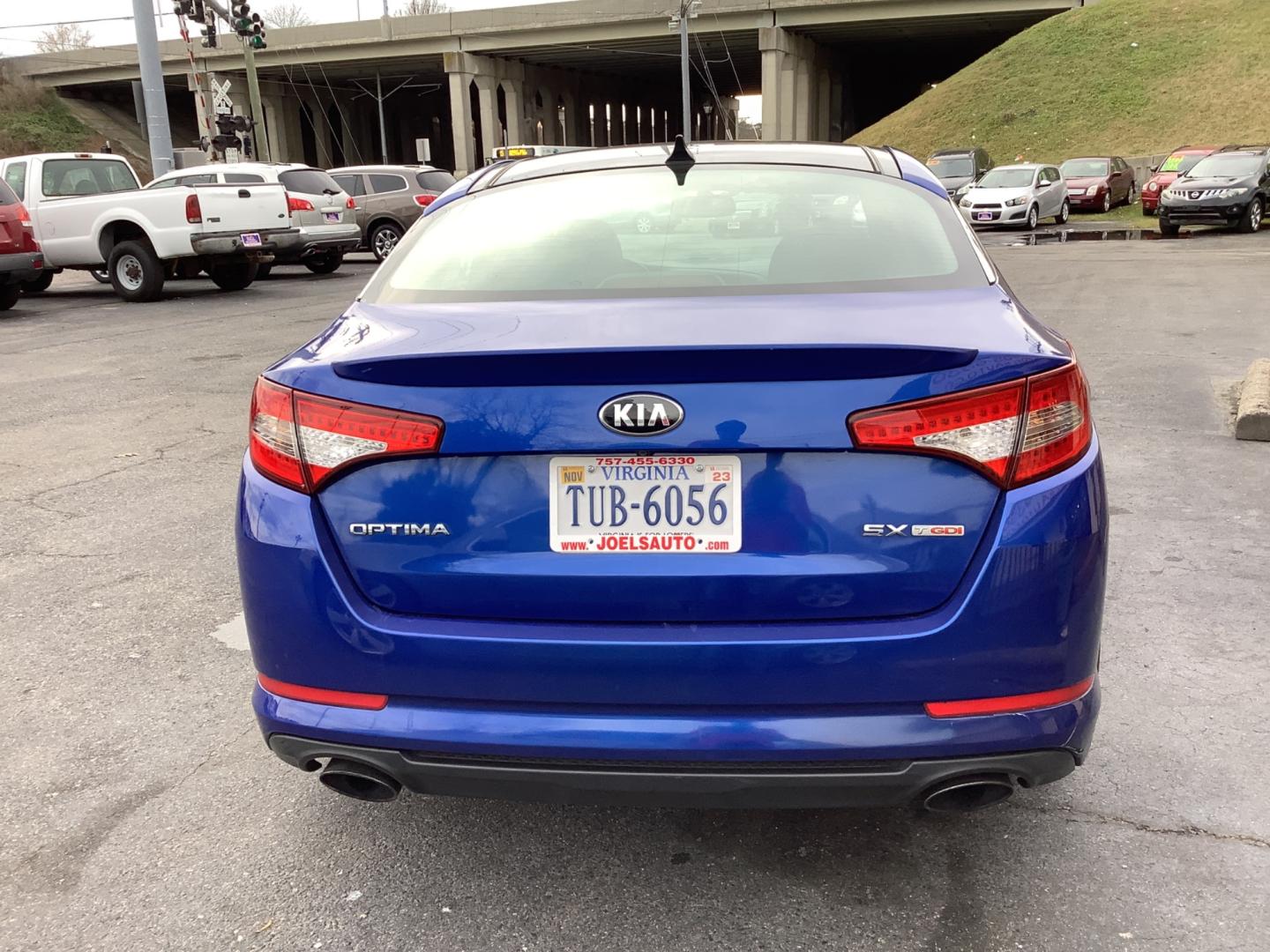 2013 Blue Kia Optima SX (5XXGR4A63DG) with an 2.0L L4 DOHC 16V TURBO engine, 6-Speed Automatic transmission, located at 5700 Curlew Drive, Norfolk, VA, 23502, (757) 455-6330, 36.841885, -76.209412 - Photo#3