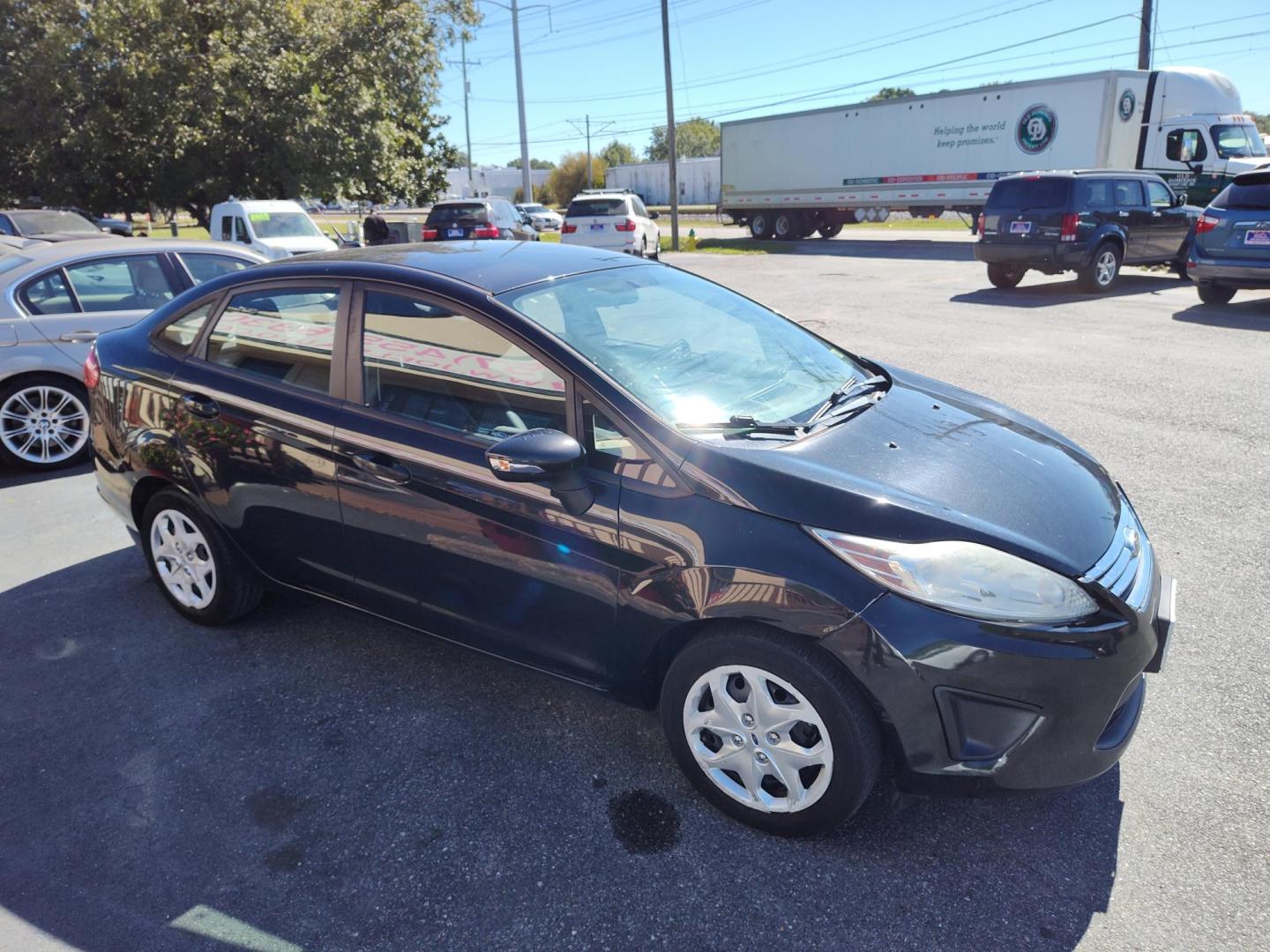 2013 Black Ford Fiesta SE Sedan (3FADP4BJ0DM) with an 1.6L L4 DOHC 16V engine, located at 5700 Curlew Drive, Norfolk, VA, 23502, (757) 455-6330, 36.841885, -76.209412 - Photo#15