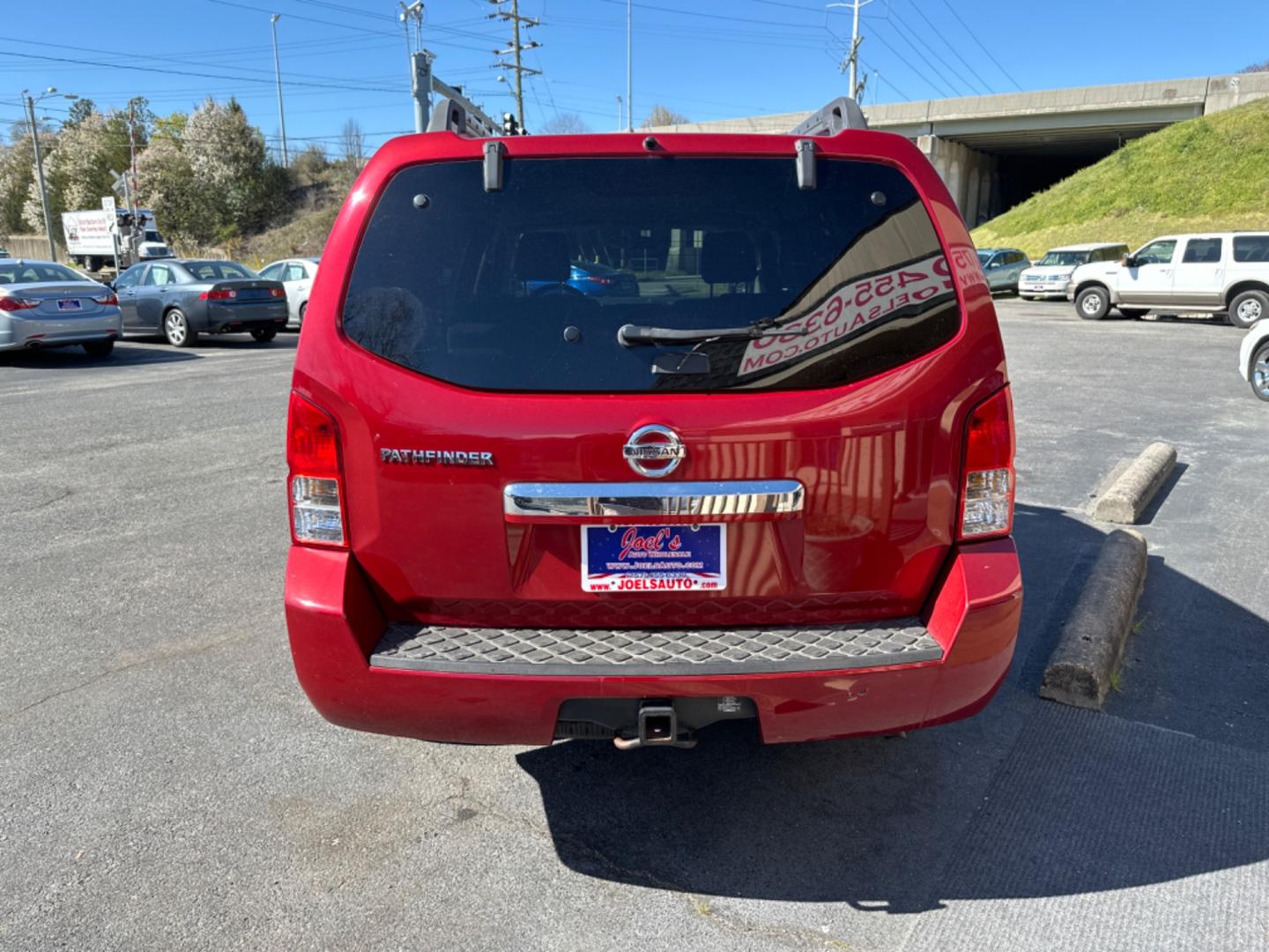 2010 Burgundy Nissan Pathfinder LE 4WD (5N1AR1NB8AC) with an 4.0L V6 DOHC 24V engine, 5-Speed Automatic transmission, located at 5700 Curlew Drive, Norfolk, VA, 23502, (757) 455-6330, 36.841885, -76.209412 - Photo#4