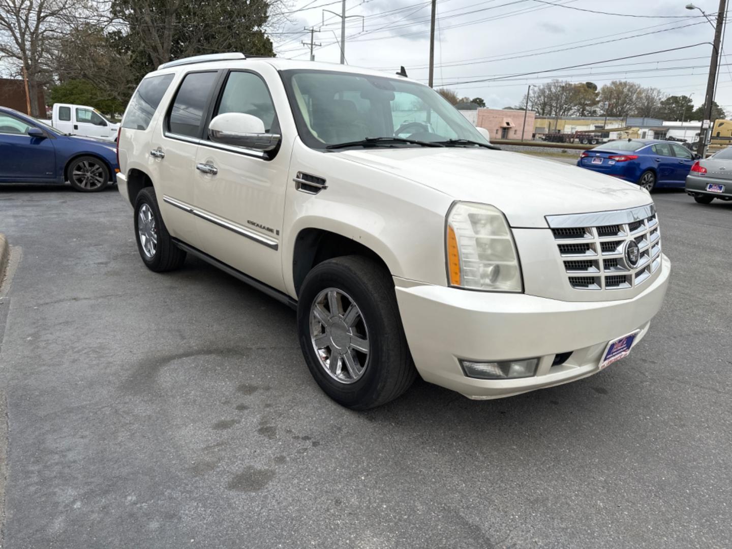 2007 WHITE /tan Cadillac Escalade AWD (1GYFK63887R) with an 6.2L V8 OHV 16V engine, 6-Speed Automatic Overdrive transmission, located at 5700 Curlew Drive, Norfolk, VA, 23502, (757) 455-6330, 36.841885, -76.209412 - Photo#6