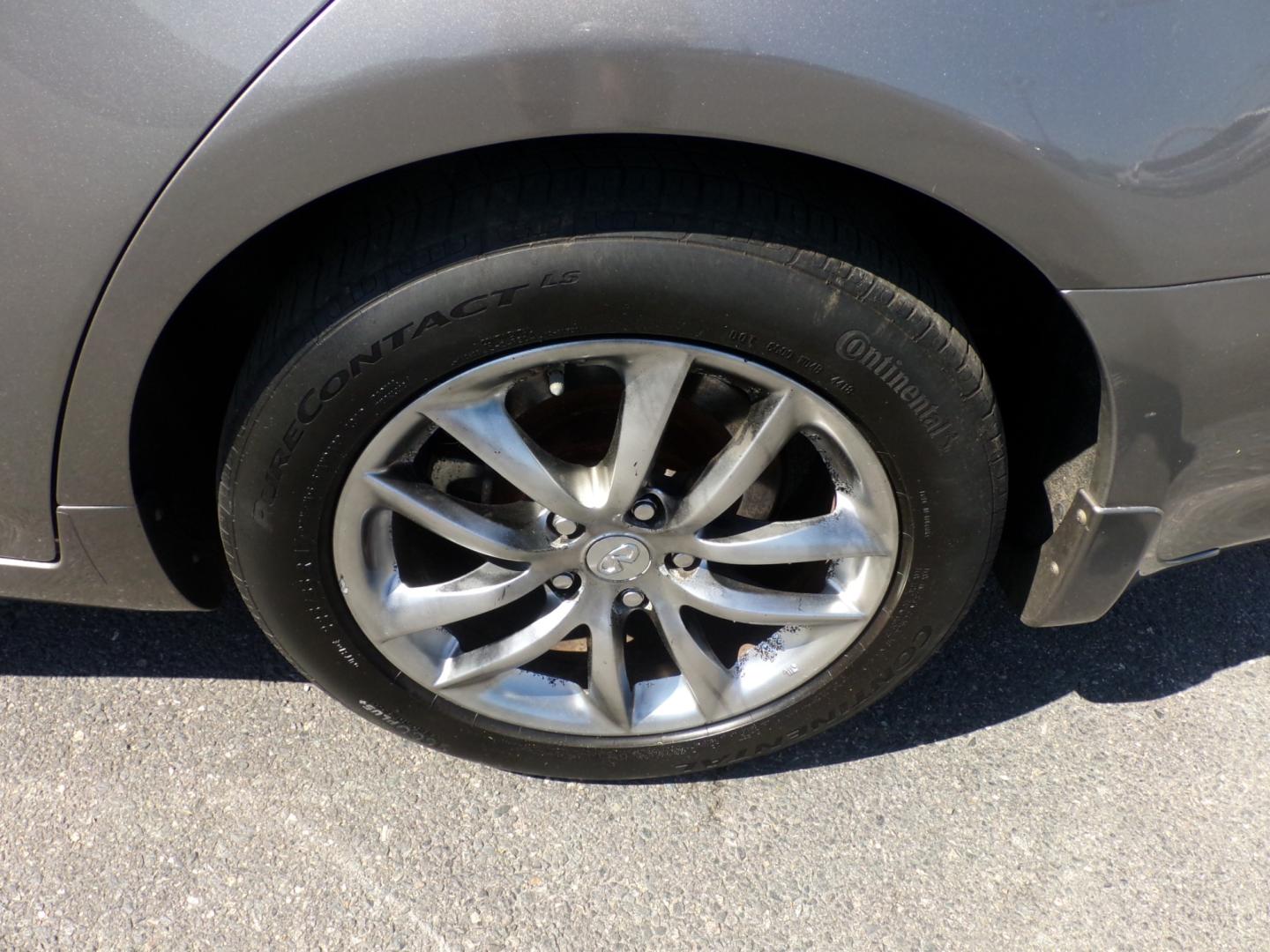 2008 Grey Infiniti G35 x AWD (JNKBV61F08M) with an 3.5L V6 DOHC 24V engine, 5-Speed Automatic Overdrive transmission, located at 5700 Curlew Drive, Norfolk, VA, 23502, (757) 455-6330, 36.841885, -76.209412 - Photo#10