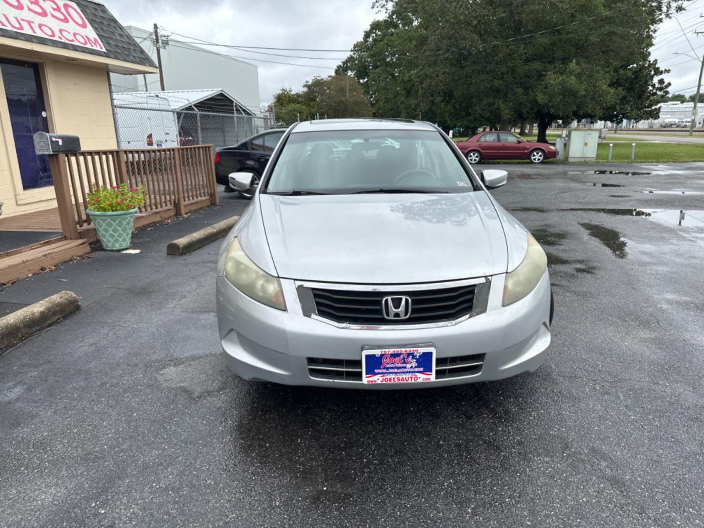 2008 Silver Honda Accord EX Sedan AT (1HGCP26738A) with an 2.4L L4 DOHC 16V engine, 5-Speed Automatic Overdrive transmission, located at 5700 Curlew Drive, Norfolk, VA, 23502, (757) 455-6330, 36.841885, -76.209412 - Photo#5