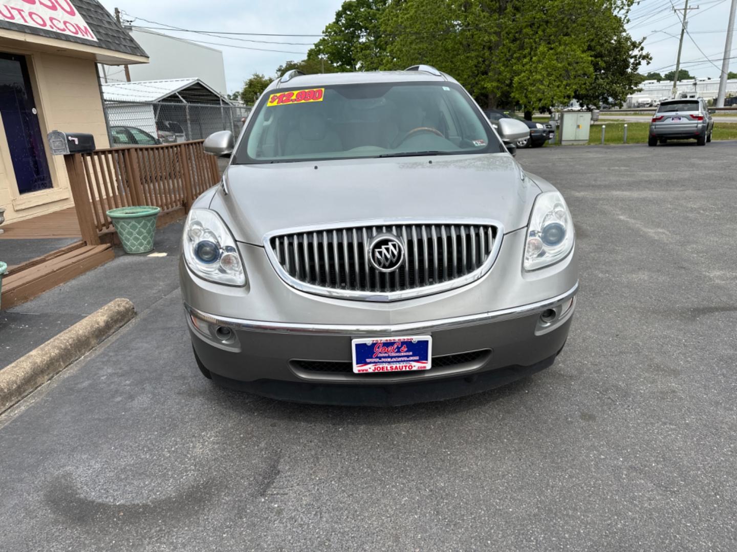 2008 Silver Buick Enclave CXL AWD (5GAEV23738J) with an 3.6L V6 DOHC 24V engine, 6-Speed Automatic Overdrive transmission, located at 5700 Curlew Drive, Norfolk, VA, 23502, (757) 455-6330, 36.841885, -76.209412 - Photo#7