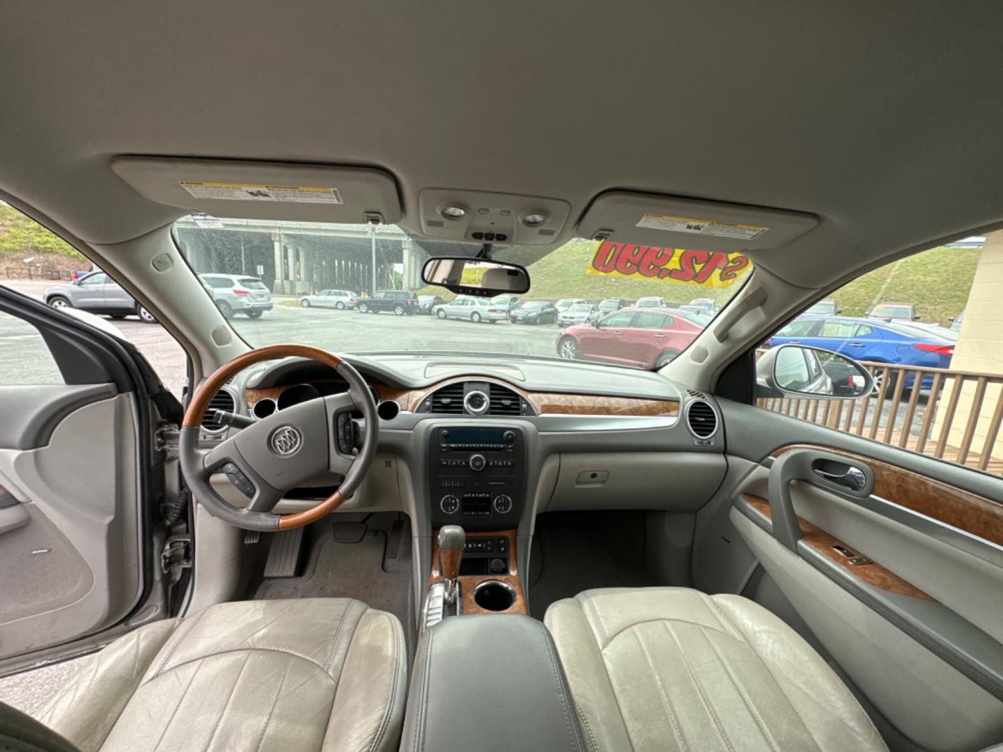 2008 Silver Buick Enclave CXL AWD (5GAEV23738J) with an 3.6L V6 DOHC 24V engine, 6-Speed Automatic Overdrive transmission, located at 5700 Curlew Drive, Norfolk, VA, 23502, (757) 455-6330, 36.841885, -76.209412 - Photo#10