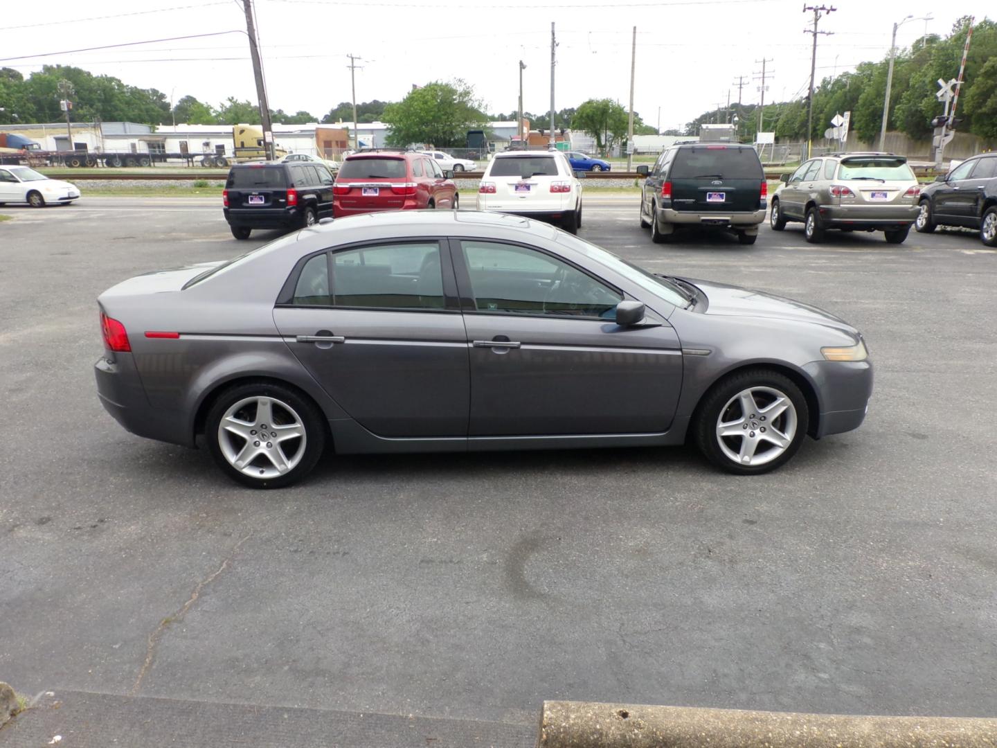 2005 Grey Acura TL 5-Speed AT (19UUA66255A) with an 3.2L V6 SOHC 24V engine, 5-Speed Automatic Overdrive transmission, located at 5700 Curlew Drive, Norfolk, VA, 23502, (757) 455-6330, 36.841885, -76.209412 - Photo#13