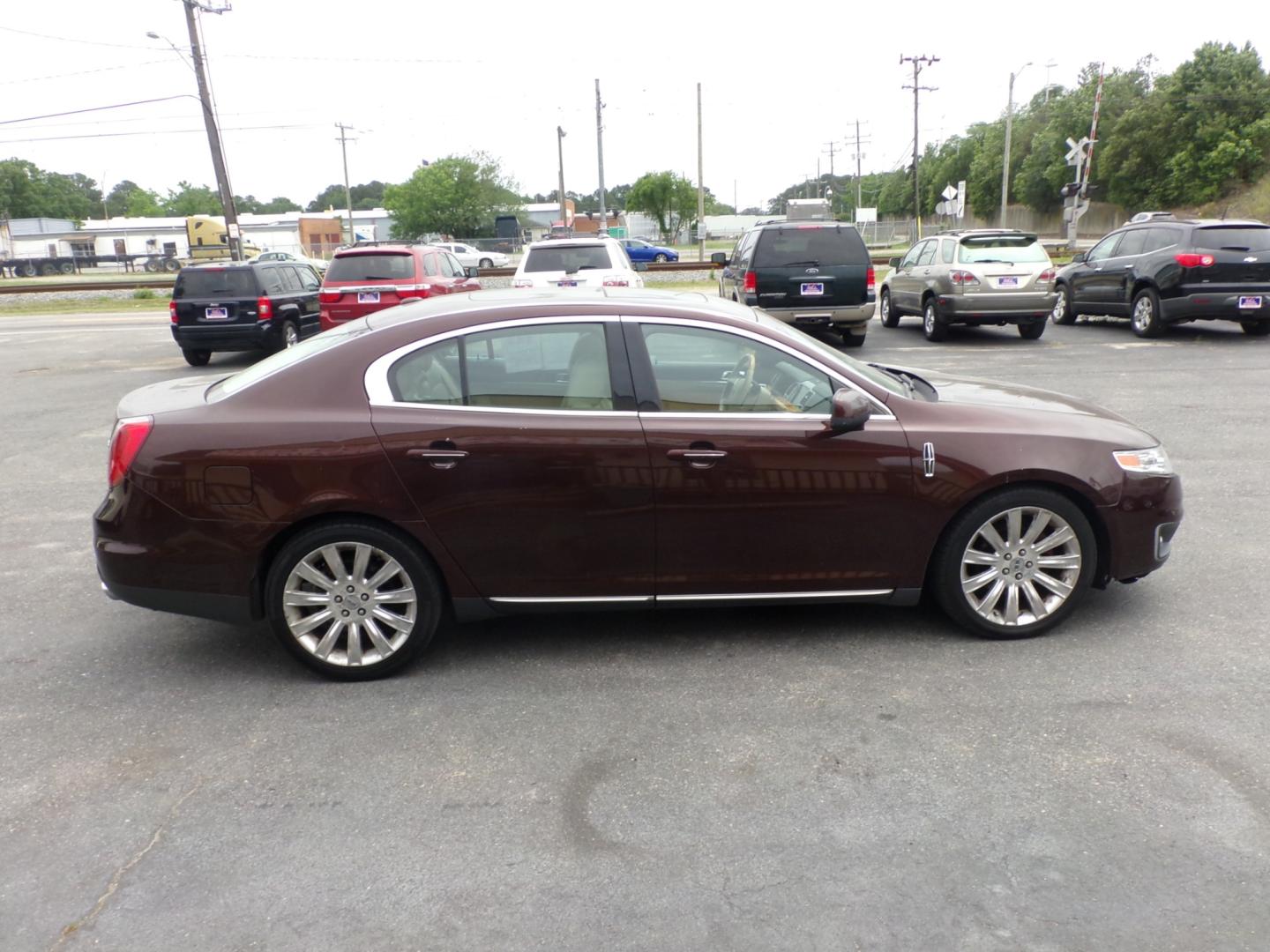 2010 Burgundy Lincoln MKS 3.5L with EcoBoost AWD (1LNHL9FTXAG) with an 3.5L V6 DOHC 24V engine, 6-Speed Automatic transmission, located at 5700 Curlew Drive, Norfolk, VA, 23502, (757) 455-6330, 36.841885, -76.209412 - Photo#13