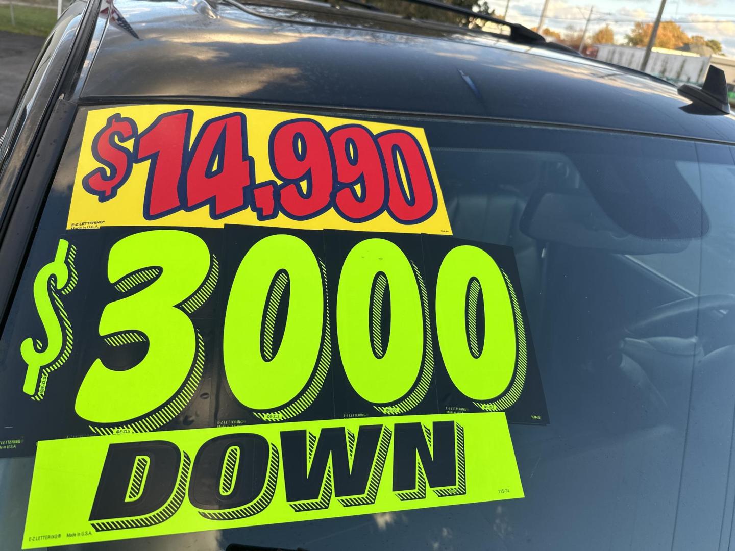 2011 Black GMC Yukon XL SLT-1 1/2 Ton 2WD (1GKS1KE05BR) with an 5.3L V8 OHV 16V FFV engine, 4-Speed Automatic transmission, located at 5700 Curlew Drive, Norfolk, VA, 23502, (757) 455-6330, 36.841885, -76.209412 - Photo#7