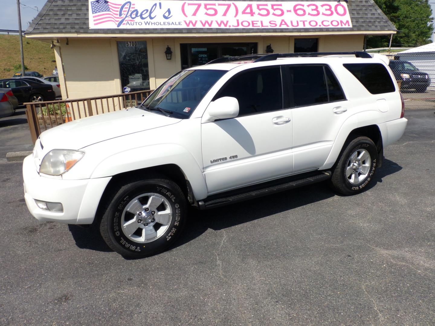 2005 WHITE Toyota 4Runner Limited V8 4WD (JTEBT17R050) with an 4.7L V8 DOHC 32V engine, 5-Speed Automatic Overdrive transmission, located at 5700 Curlew Drive, Norfolk, VA, 23502, (757) 455-6330, 36.841885, -76.209412 - Photo#0