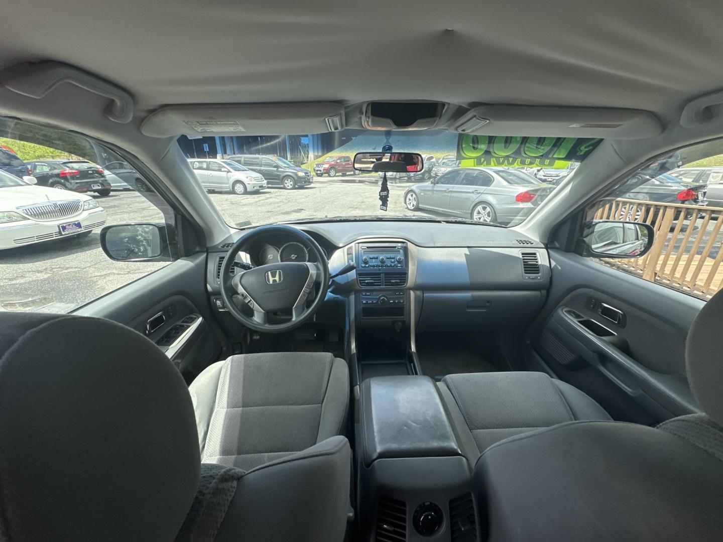2006 Black Honda Pilot EX (5FNYF28426B) with an 3.5L V6 SOHC 24V engine, 5-Speed Automatic Overdrive transmission, located at 5700 Curlew Drive, Norfolk, VA, 23502, (757) 455-6330, 36.841885, -76.209412 - Photo#6