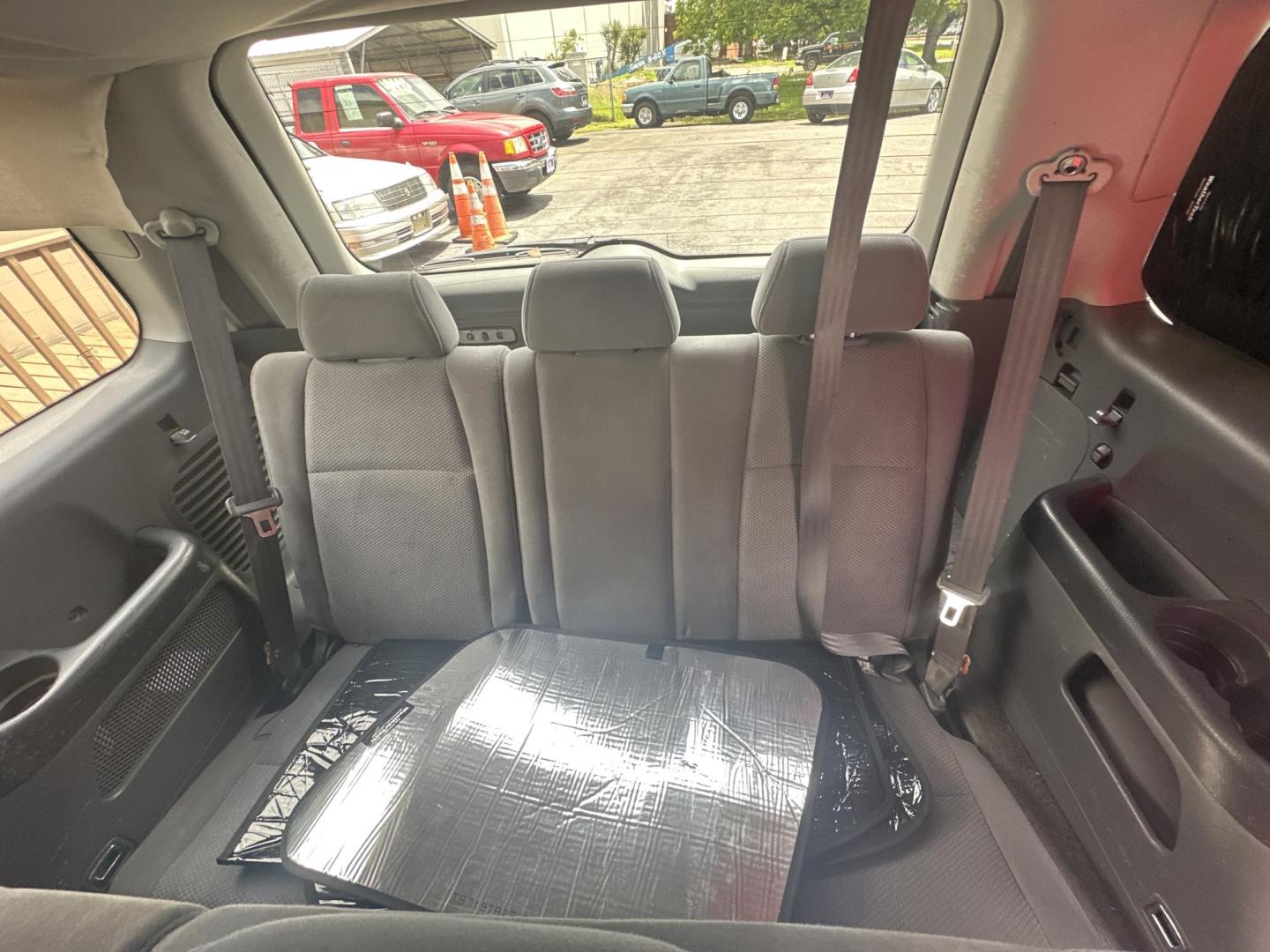 2006 Black Honda Pilot EX (5FNYF28426B) with an 3.5L V6 SOHC 24V engine, 5-Speed Automatic Overdrive transmission, located at 5700 Curlew Drive, Norfolk, VA, 23502, (757) 455-6330, 36.841885, -76.209412 - Photo#9