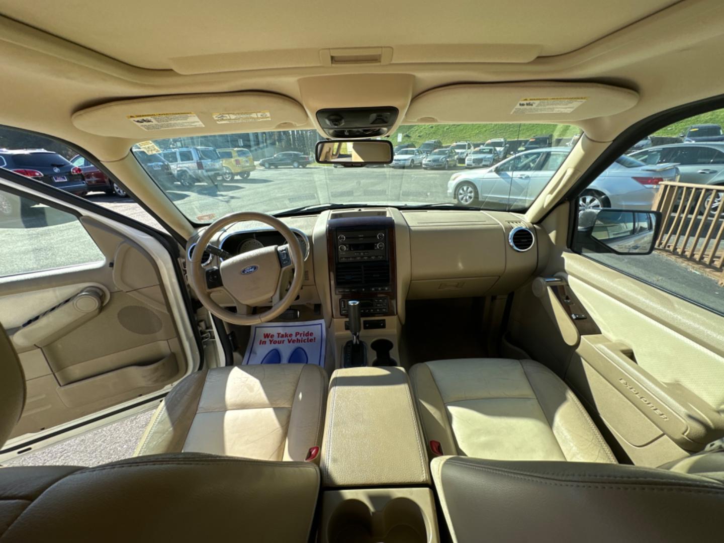 2008 white Ford Explorer Limited 4.6L 4WD (1FMEU75898U) with an 4.6L V8 SOHC 16V engine, 6-Speed Automatic Overdrive transmission, located at 5700 Curlew Drive, Norfolk, VA, 23502, (757) 455-6330, 36.841885, -76.209412 - Photo#9