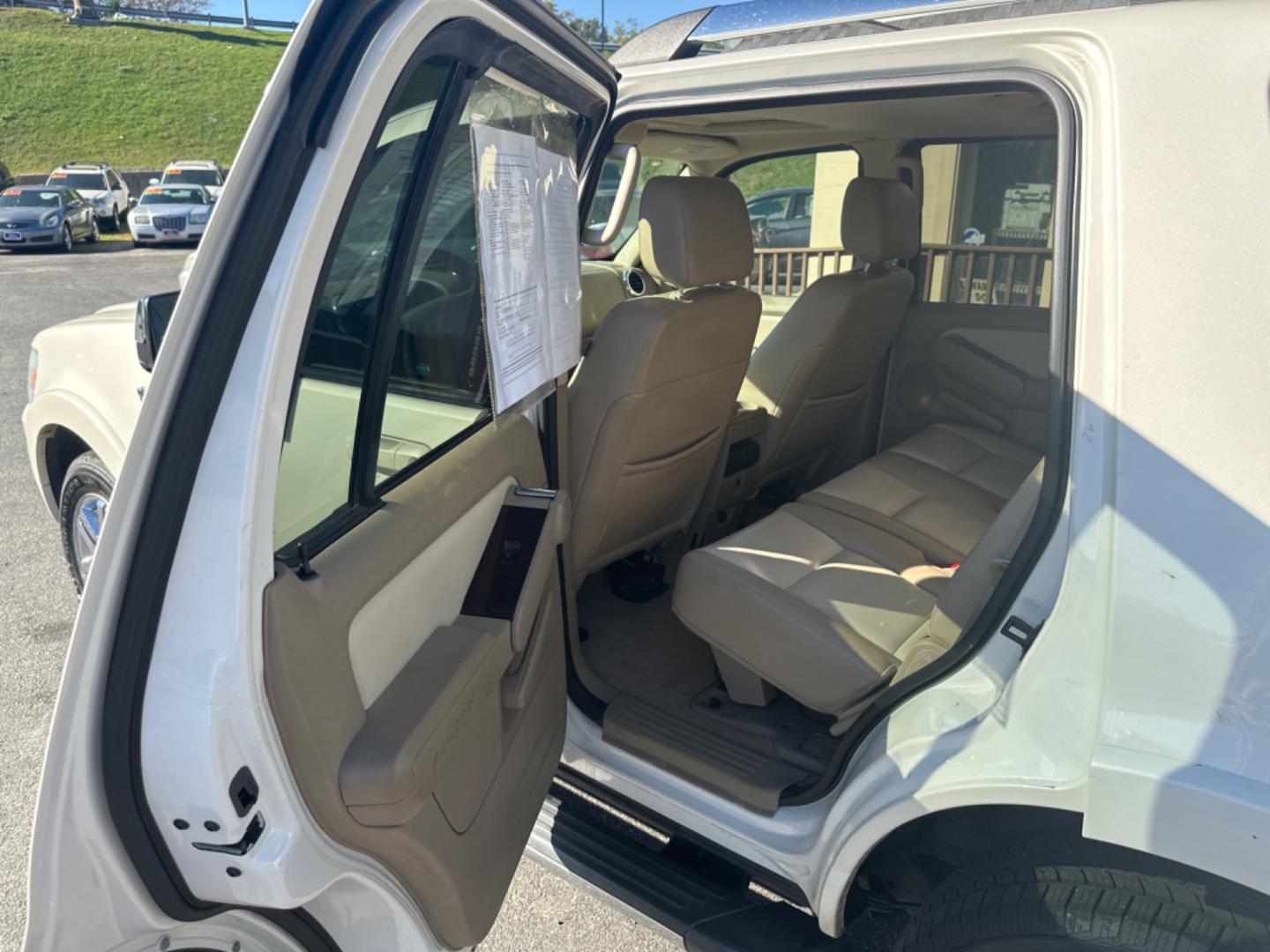 2008 white Ford Explorer Limited 4.6L 4WD (1FMEU75898U) with an 4.6L V8 SOHC 16V engine, 6-Speed Automatic Overdrive transmission, located at 5700 Curlew Drive, Norfolk, VA, 23502, (757) 455-6330, 36.841885, -76.209412 - Photo#13