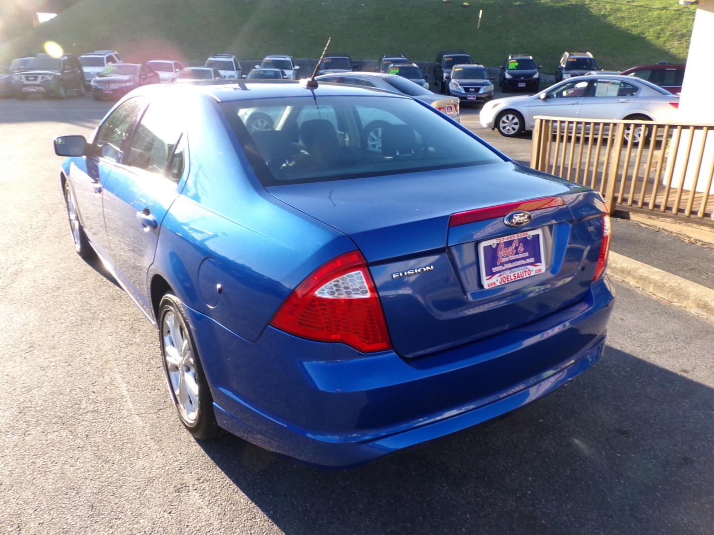 2012 Blue Ford Fusion SE (3FAHP0HAXCR) with an 2.5L L4 DOHC 16V engine, located at 5700 Curlew Drive, Norfolk, VA, 23502, (757) 455-6330, 36.841885, -76.209412 - Photo#12