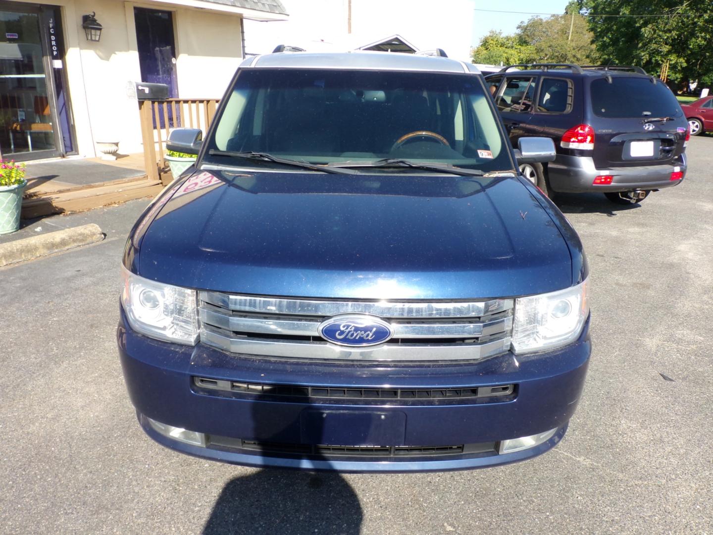 2012 Blue Ford Flex Limited FWD (2FMGK5DC9CB) with an 3.5L V6 DOHC 24V engine, 6-Speed Automatic Overdrive transmission, located at 5700 Curlew Drive, Norfolk, VA, 23502, (757) 455-6330, 36.841885, -76.209412 - Photo#3