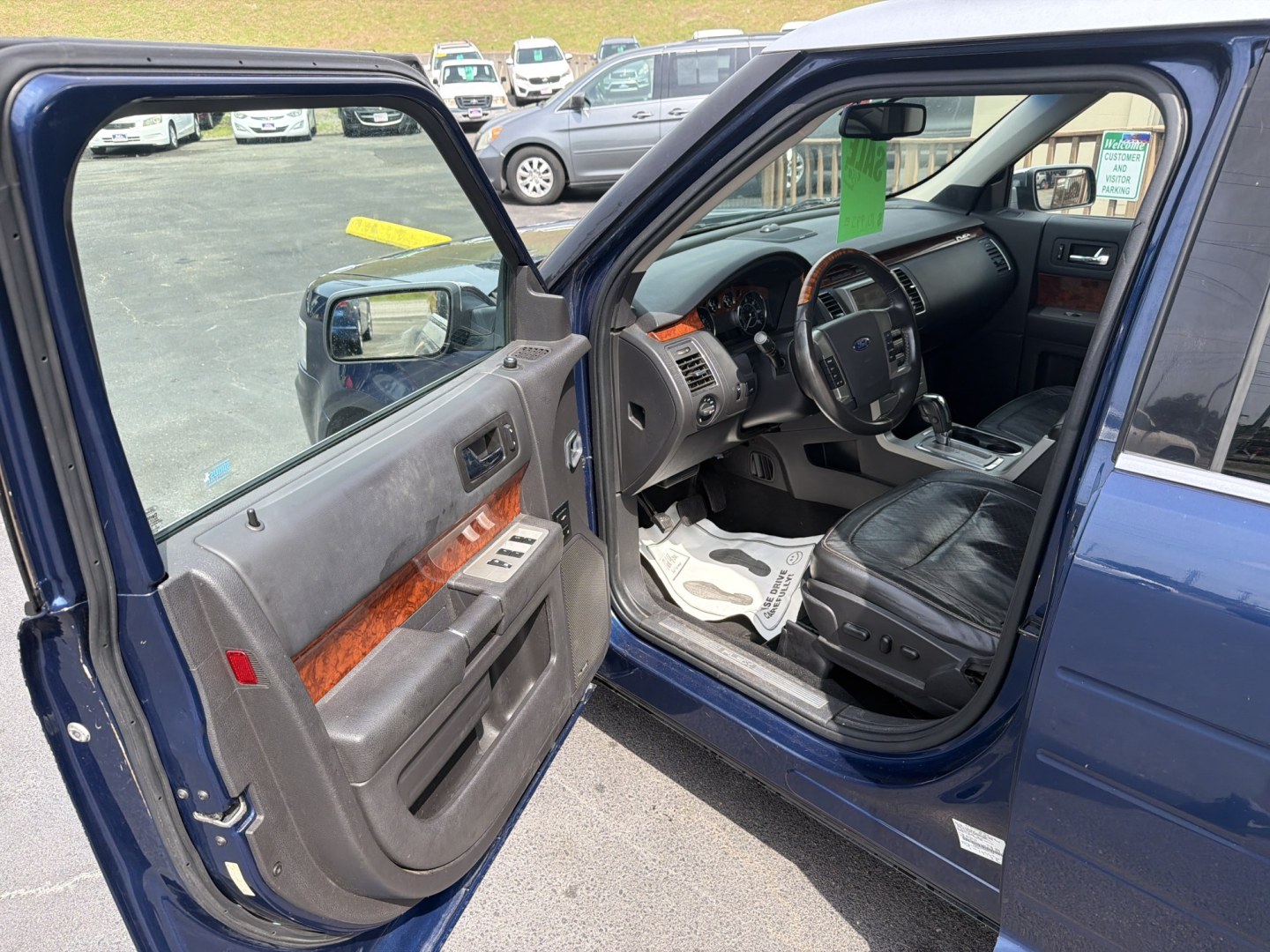 2012 Blue Ford Flex Limited FWD (2FMGK5DC9CB) with an 3.5L V6 DOHC 24V engine, 6-Speed Automatic Overdrive transmission, located at 5700 Curlew Drive, Norfolk, VA, 23502, (757) 455-6330, 36.841885, -76.209412- Photo#5