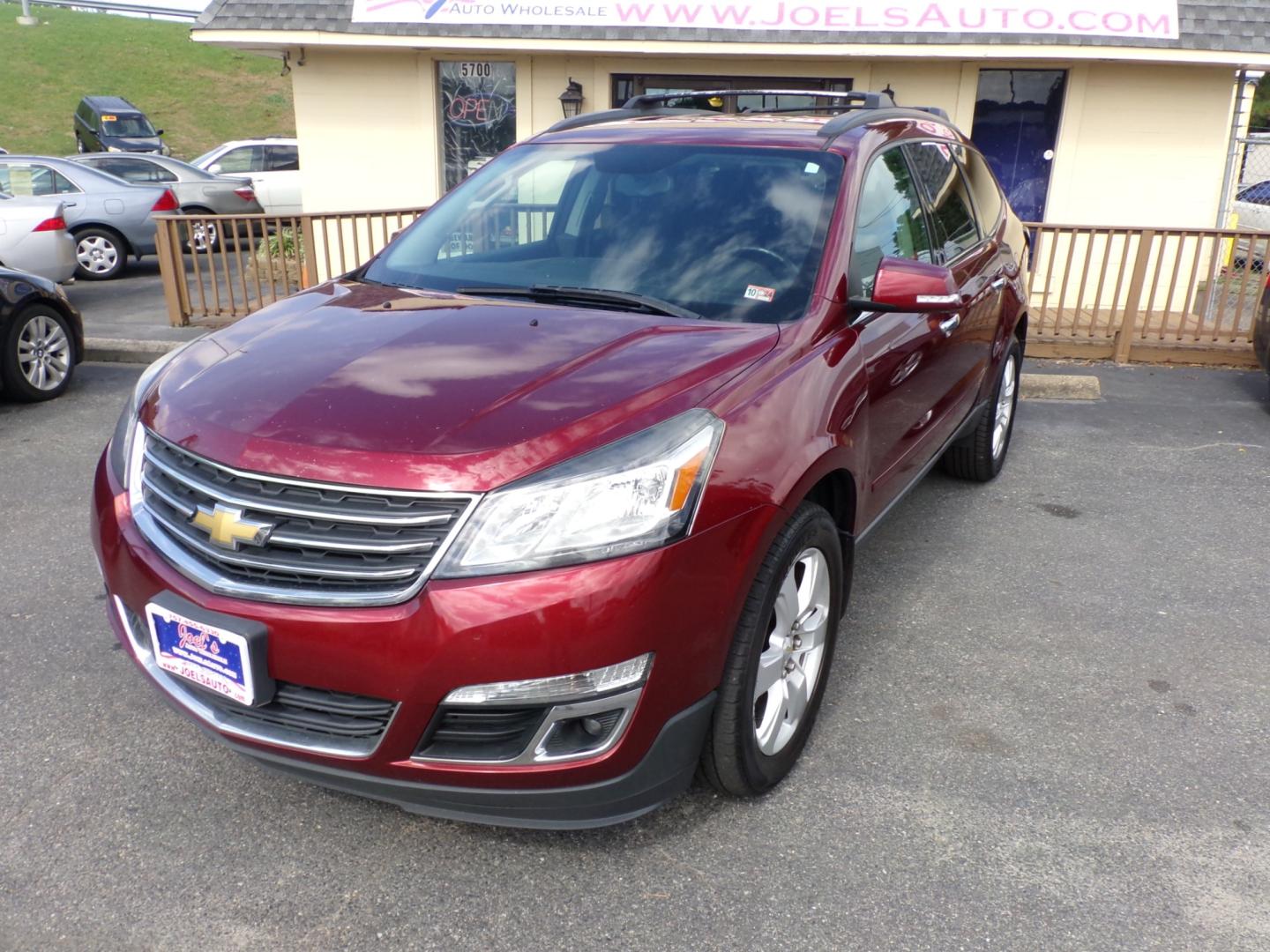 2017 Red Chevrolet Traverse 1LT AWD (1GNKVGKDXHJ) with an 3.6L V6 DOHC 24V engine, 6A transmission, located at 5700 Curlew Drive, Norfolk, VA, 23502, (757) 455-6330, 36.841885, -76.209412 - Photo#4