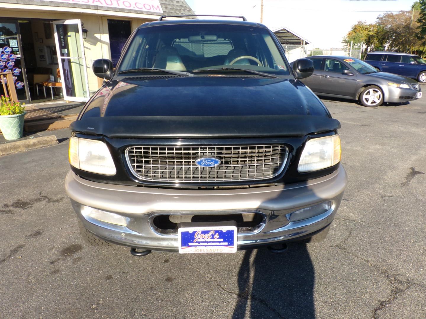 1997 Black Ford Expedition Eddie Bauer 4WD (1FMFU18L3VL) with an 5.4L V8 SOHC 16V engine, 4-Speed Automatic Overdrive transmission, located at 5700 Curlew Drive, Norfolk, VA, 23502, (757) 455-6330, 36.841885, -76.209412 - Photo#3