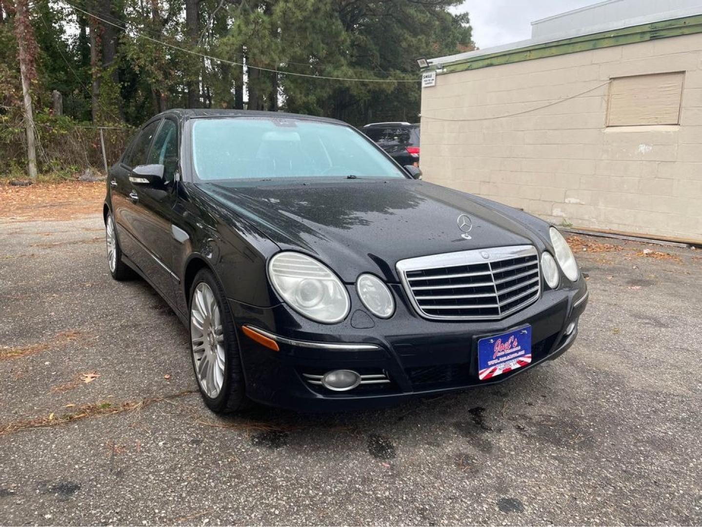 2008 Black /Black Mercedes-Benz E-Class E350 Luxury (WDBUF56X48B) with an 3.5L V6 DOHC 24V engine, Automatic transmission, located at 5700 Curlew Drive, Norfolk, VA, 23502, (757) 455-6330, 36.841885, -76.209412 - Photo#1