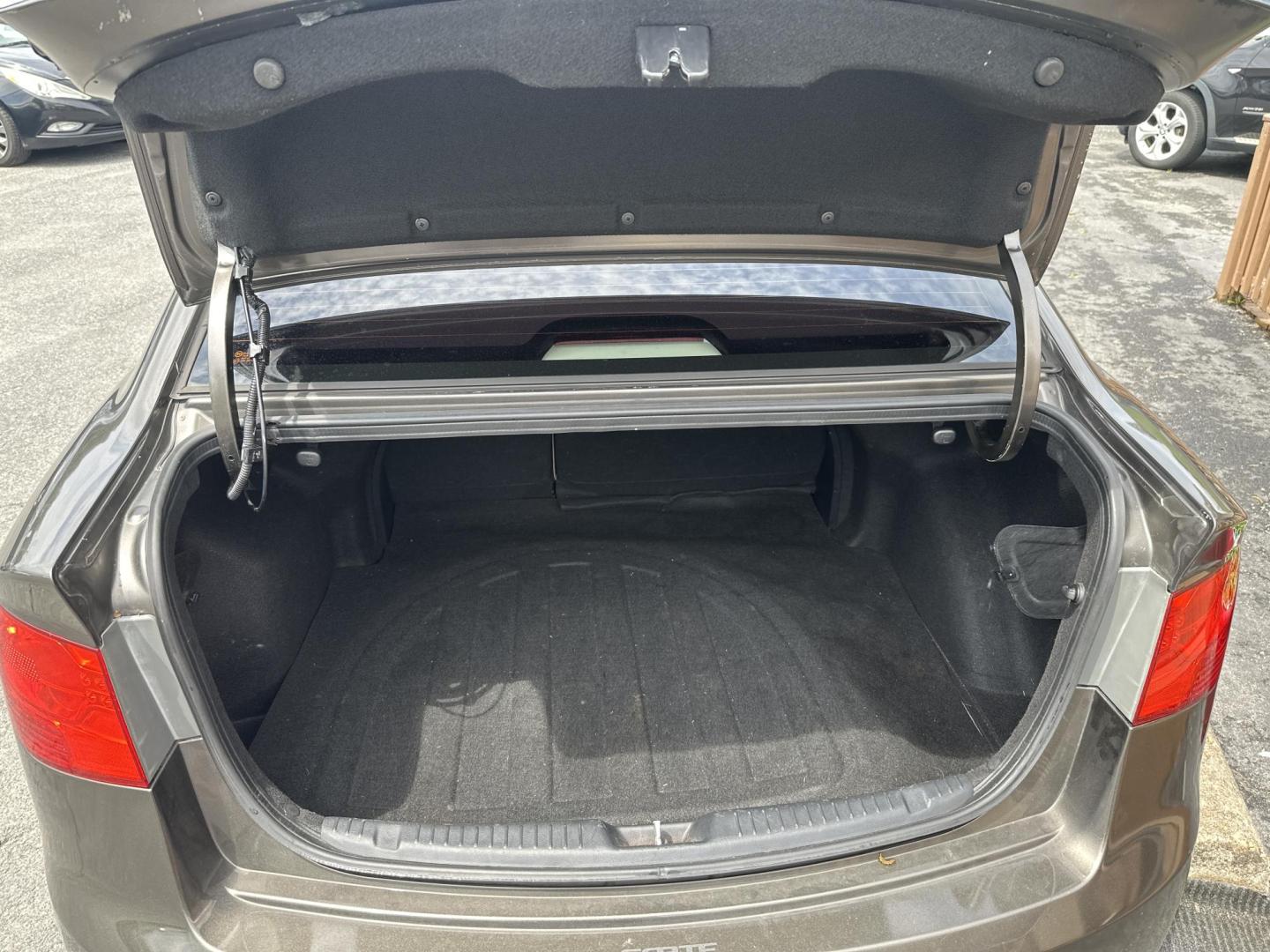 2011 Gray Kia Forte (KNAFU4A28B5) , located at 5700 Curlew Drive, Norfolk, VA, 23502, (757) 455-6330, 36.841885, -76.209412 - Photo#10