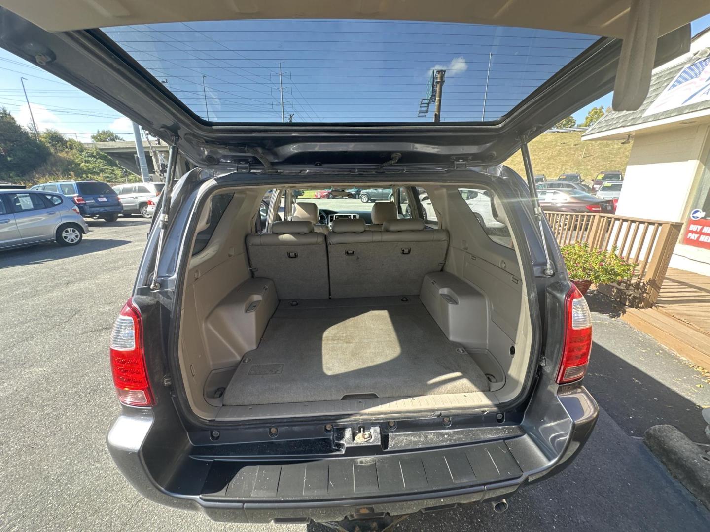 2006 Gray Toyota 4Runner (JTEBU14R560) , located at 5700 Curlew Drive, Norfolk, VA, 23502, (757) 455-6330, 36.841885, -76.209412 - Photo#9