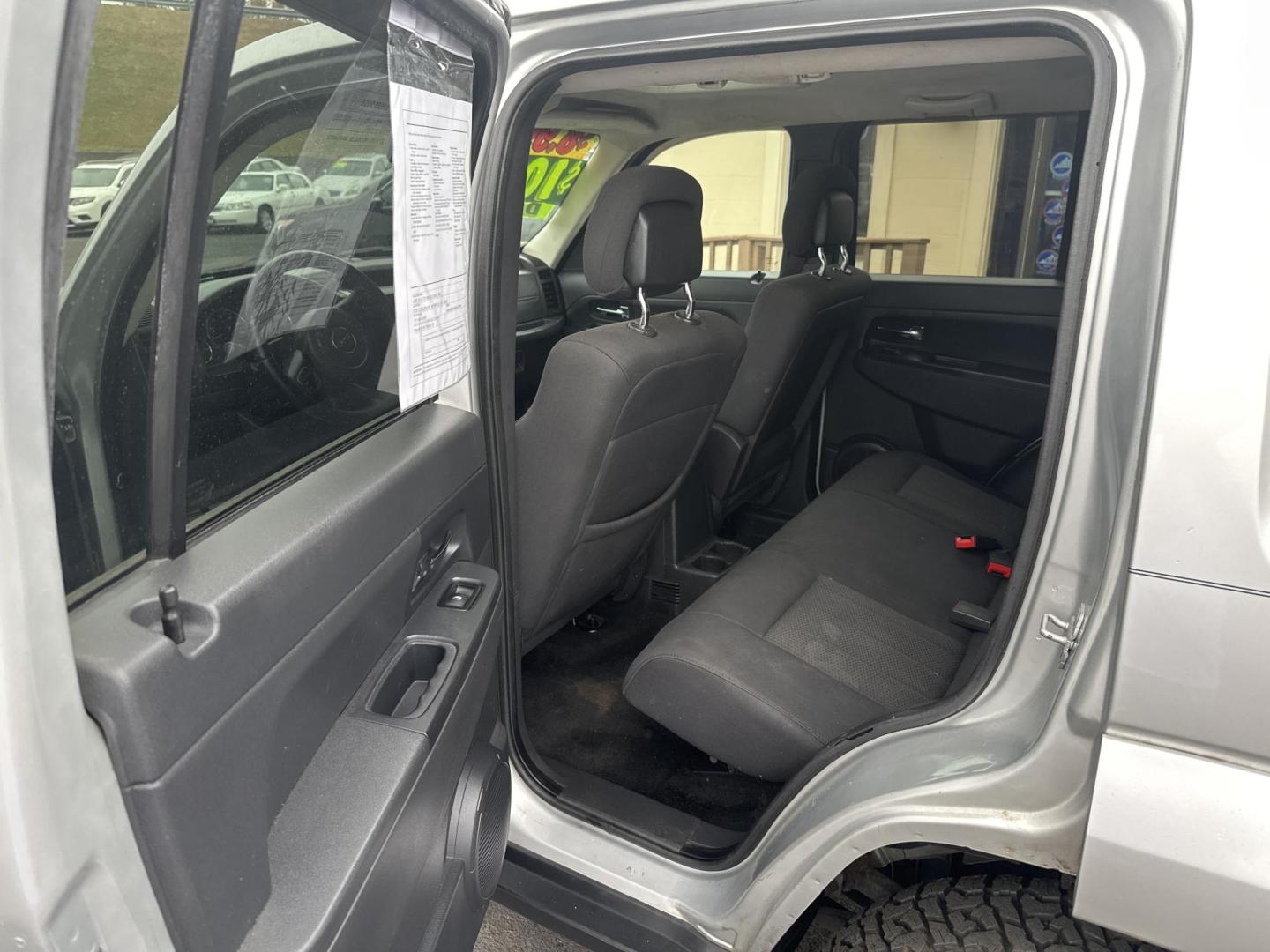 2011 Silver Jeep Liberty (1J4PN2GK1BW) with an 3.7L V6 engine, Automatic transmission, located at 5700 Curlew Drive, Norfolk, VA, 23502, (757) 455-6330, 36.841885, -76.209412 - Photo#10
