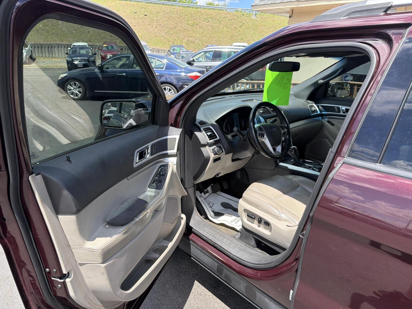 2011 Burgundy Ford Explorer (1FMHK8D8XBG) , located at 5700 Curlew Drive, Norfolk, VA, 23502, (757) 455-6330, 36.841885, -76.209412 - Photo#5