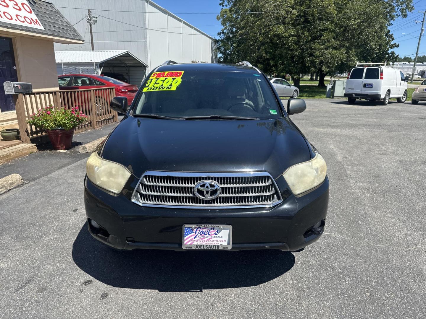 2010 Black /Gray Toyota Highlander Hybrid Limited Hybrid (JTEJW3EH1A2) with an V6 Hybrid engine, CVT transmission, located at 5700 Curlew Drive, Norfolk, VA, 23502, (757) 455-6330, 36.841885, -76.209412 - -2010 Toyota Highlander Hybrid Limited -Carfax 1 Owner -Excellent service history -Fresh oil change -New state inspection -Great tread on all tires -This suv is ready for a new home -VADLR $250 processing fee. No other dealer fees. - Photo#3
