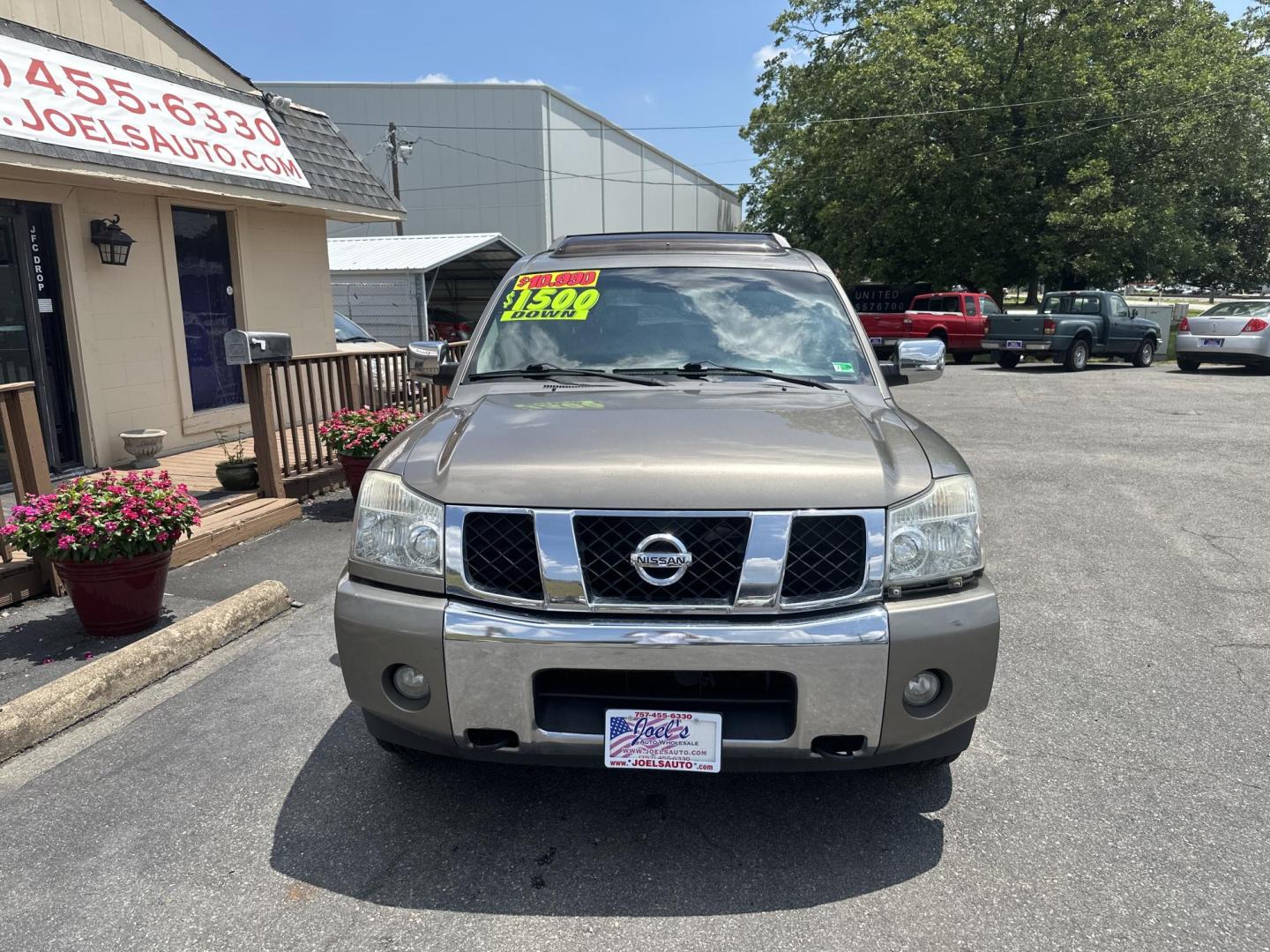 2007 Gray Nissan Armada LE 4WD (5N1BA08CX7N) with an 5.6L V8 DOHC 32V FFV engine, 5-Speed Automatic Overdrive transmission, located at 5700 Curlew Drive, Norfolk, VA, 23502, (757) 455-6330, 36.841885, -76.209412 - Photo#4
