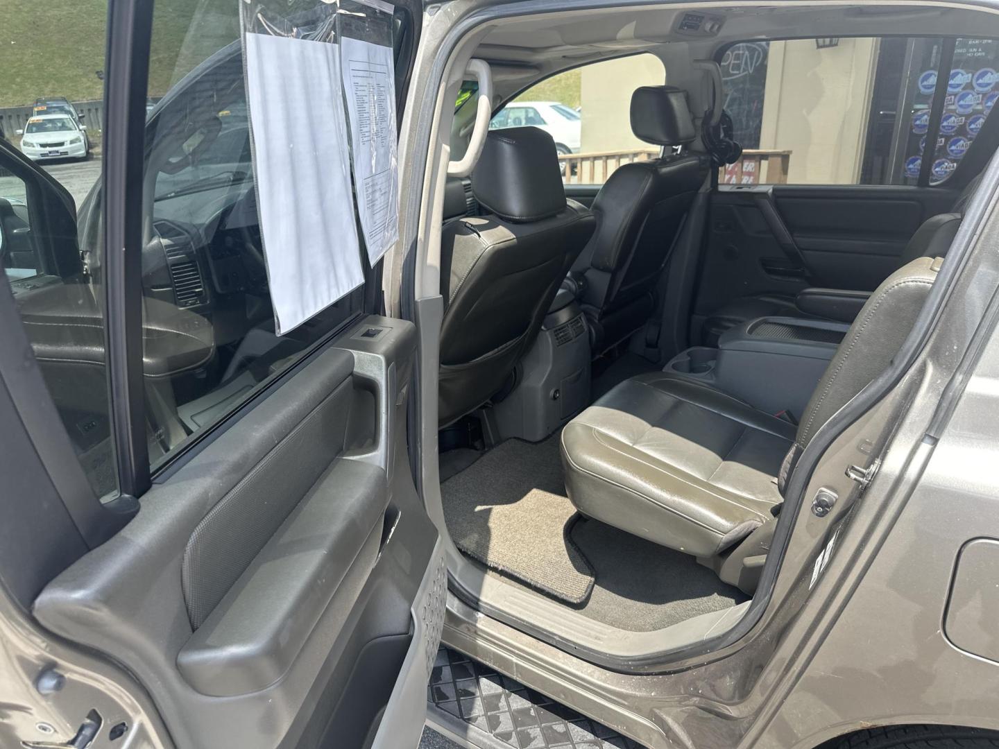 2007 Gray Nissan Armada LE 4WD (5N1BA08CX7N) with an 5.6L V8 DOHC 32V FFV engine, 5-Speed Automatic Overdrive transmission, located at 5700 Curlew Drive, Norfolk, VA, 23502, (757) 455-6330, 36.841885, -76.209412 - Photo#9