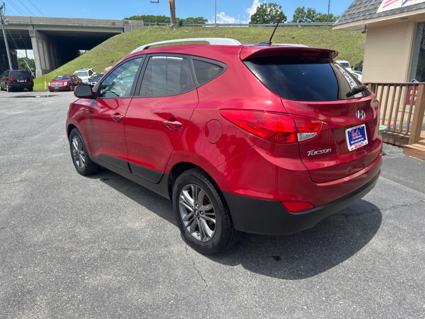 2014 Red Hyundai Tucson (KM8JU3AG9EU) , located at 5700 Curlew Drive, Norfolk, VA, 23502, (757) 455-6330, 36.841885, -76.209412 - Photo#3