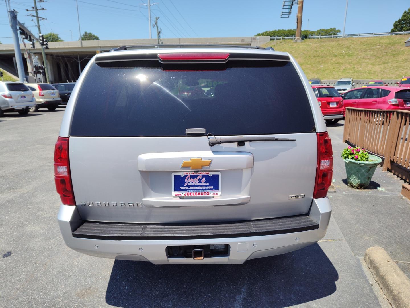 2012 Silver Chevrolet Suburban (1GNSKJE7XCR) , located at 5700 Curlew Drive, Norfolk, VA, 23502, (757) 455-6330, 36.841885, -76.209412 - Photo#16