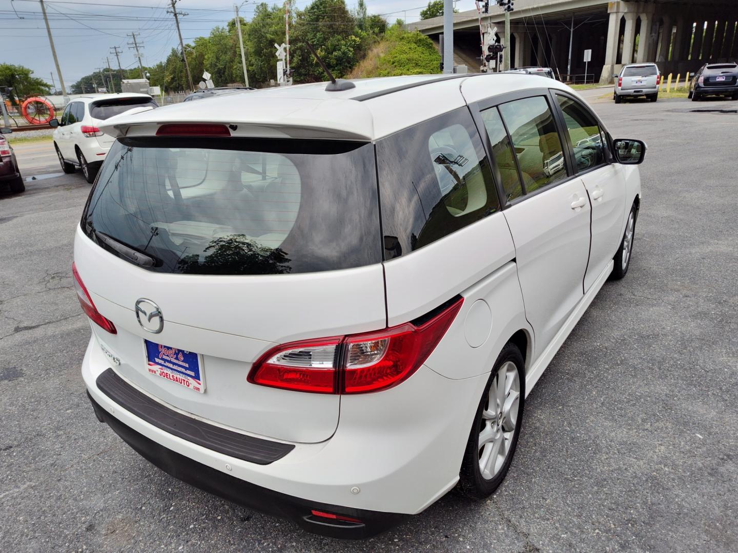 2013 white Mazda MAZDA5 (JM1CW2DLXD0) , located at 5700 Curlew Drive, Norfolk, VA, 23502, (757) 455-6330, 36.841885, -76.209412 - Photo#15