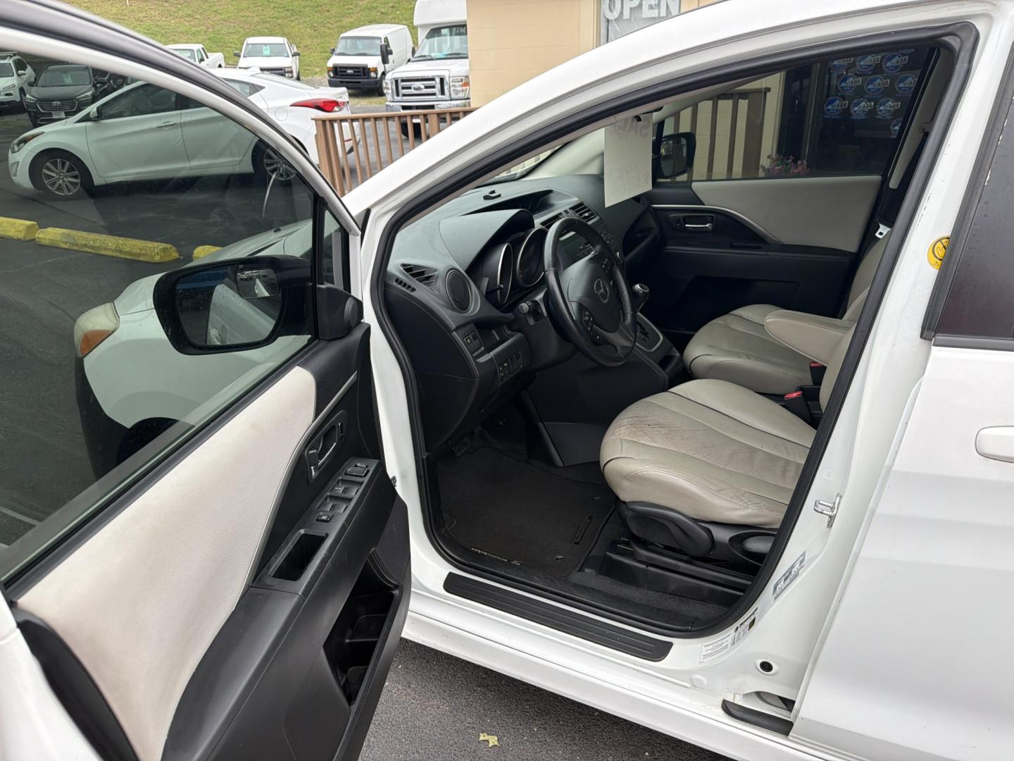 2013 white Mazda MAZDA5 (JM1CW2DLXD0) , located at 5700 Curlew Drive, Norfolk, VA, 23502, (757) 455-6330, 36.841885, -76.209412- Photo#5