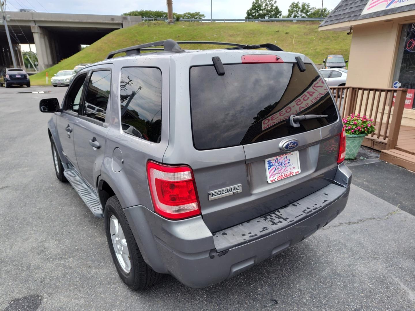 2008 Black Ford Escape (1FMCU03Z58K) , located at 5700 Curlew Drive, Norfolk, VA, 23502, (757) 455-6330, 36.841885, -76.209412 - Photo#12