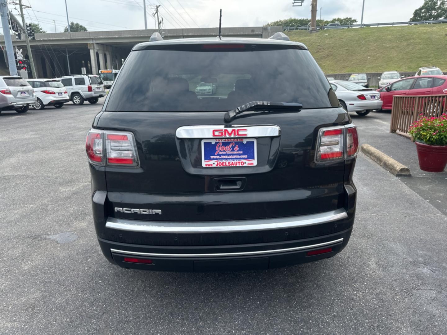 2013 Blue GMC Acadia (1GKKRNED2DJ) , located at 5700 Curlew Drive, Norfolk, VA, 23502, (757) 455-6330, 36.841885, -76.209412 - Photo#4