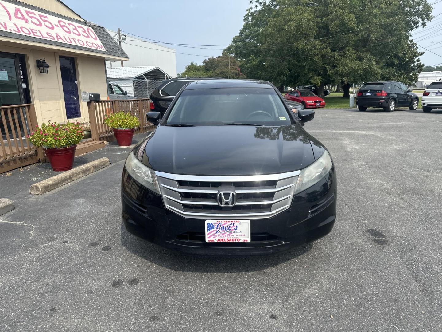 2012 Black Honda Crosstour EX 2WD (5J6TF3H33CL) with an 2.4L L4 DOHC 16V engine, 5-Speed Automatic transmission, located at 5700 Curlew Drive, Norfolk, VA, 23502, (757) 455-6330, 36.841885, -76.209412 - Photo#5