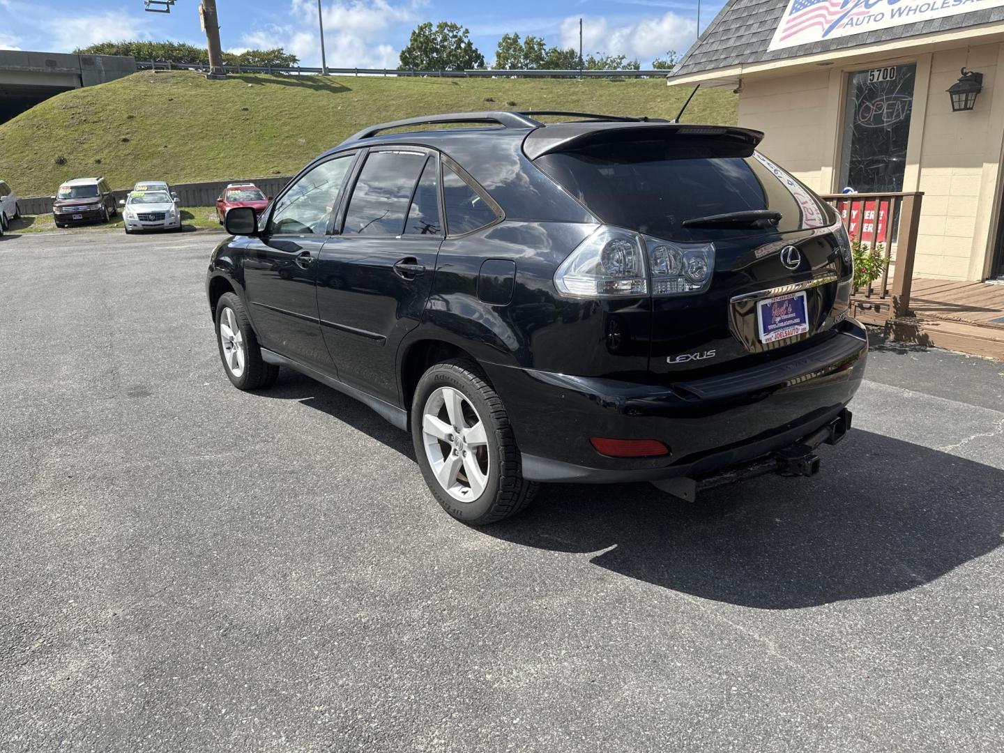 2004 Lexus RX 330 4WD (JTJHA31U140) with an 3.3L V6 DOHC 24V engine, 5-Speed Automatic Overdrive transmission, located at 5700 Curlew Drive, Norfolk, VA, 23502, (757) 455-6330, 36.841885, -76.209412 - Photo#1