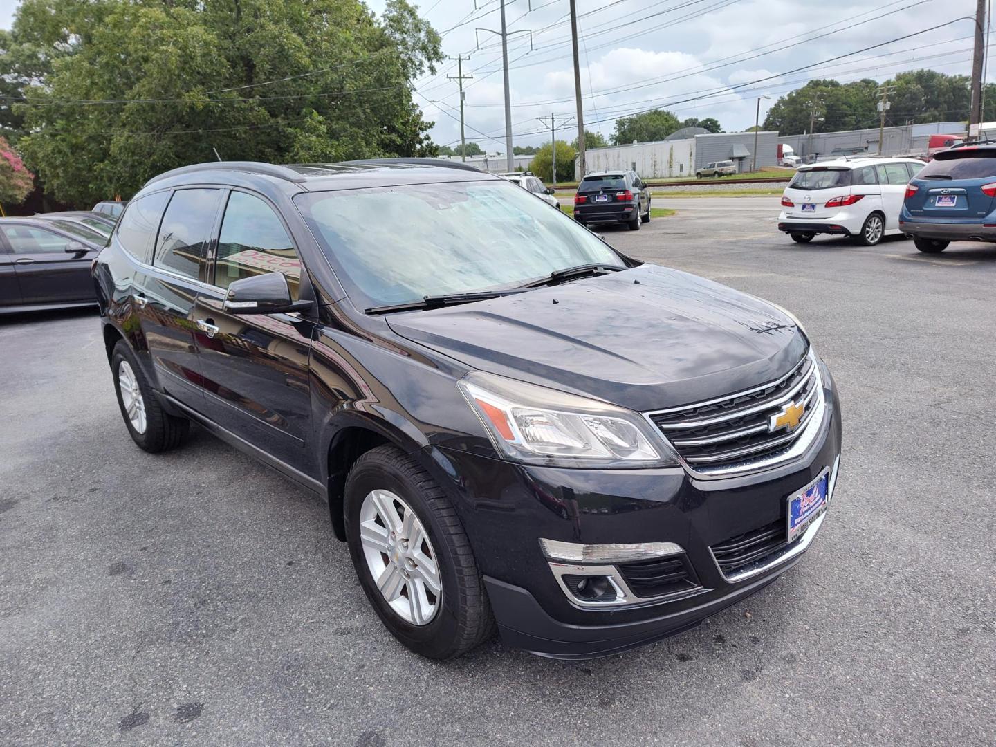 2014 Chevrolet Traverse 2LT FWD (1GNKRHKD7EJ) with an 3.6L V6 DOHC 24V engine, 6-Speed Automatic transmission, located at 5700 Curlew Drive, Norfolk, VA, 23502, (757) 455-6330, 36.841885, -76.209412 - Photo#18