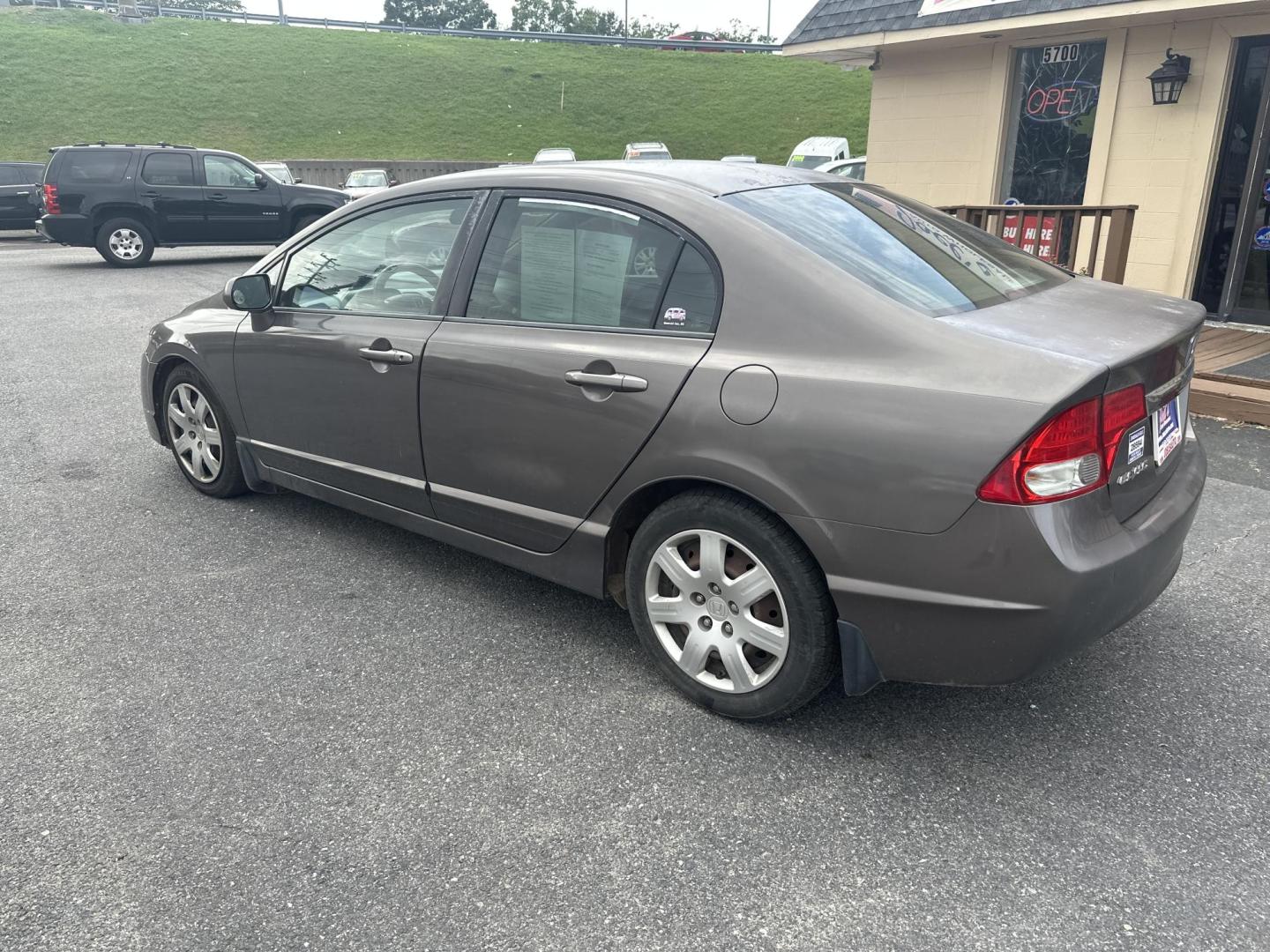 2010 Honda Civic LX Sedan 5-Speed AT (2HGFA1F57AH) with an 1.8L L4 SOHC 16V engine, 5-Speed Automatic transmission, located at 5700 Curlew Drive, Norfolk, VA, 23502, (757) 455-6330, 36.841885, -76.209412 - Photo#1