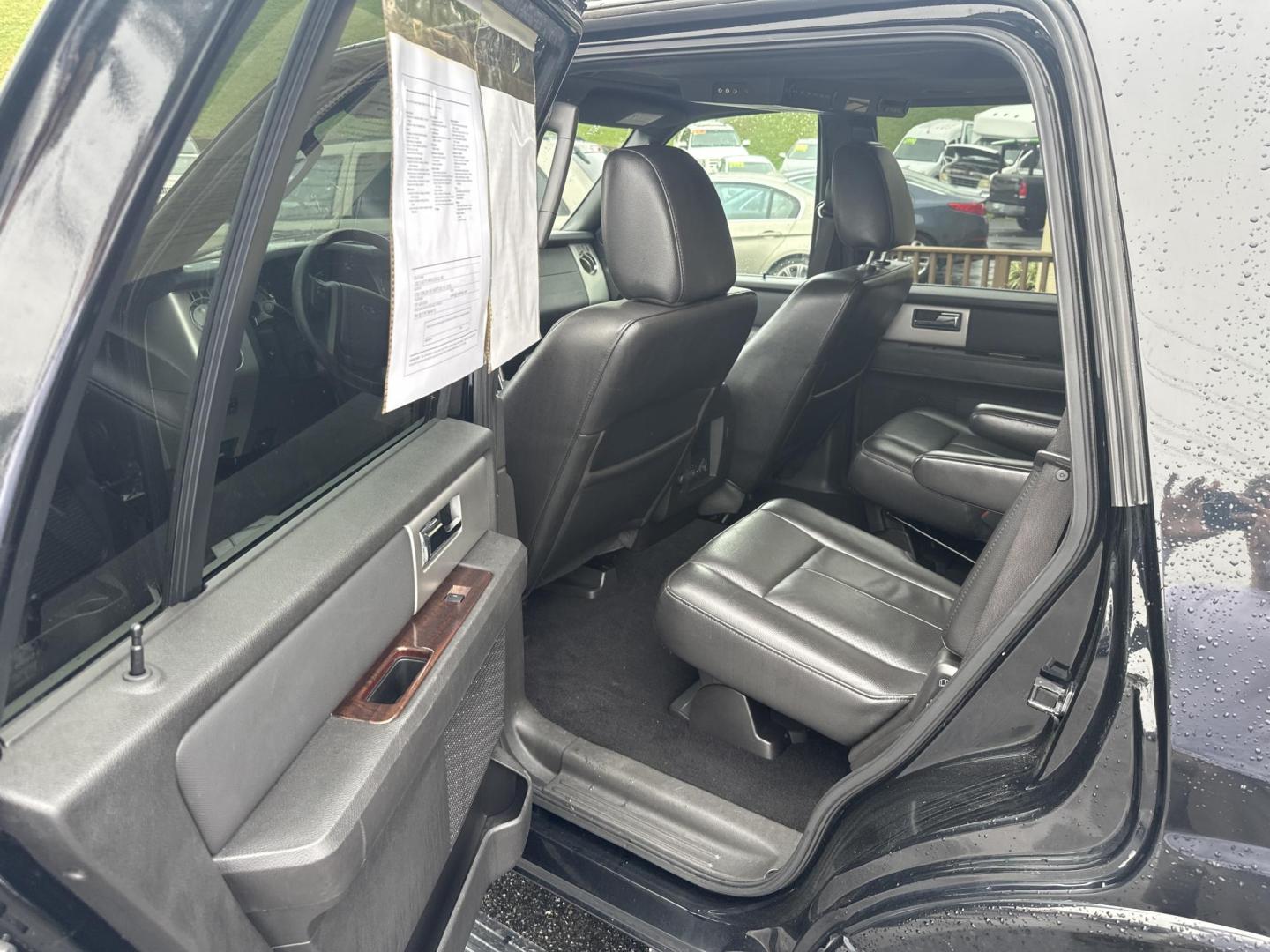 2009 Black Ford Expedition Limited 4WD (1FMFU20599E) with an 5.4L V8 SOHC 16V engine, 6-Speed Automatic transmission, located at 5700 Curlew Drive, Norfolk, VA, 23502, (757) 455-6330, 36.841885, -76.209412 - Photo#8