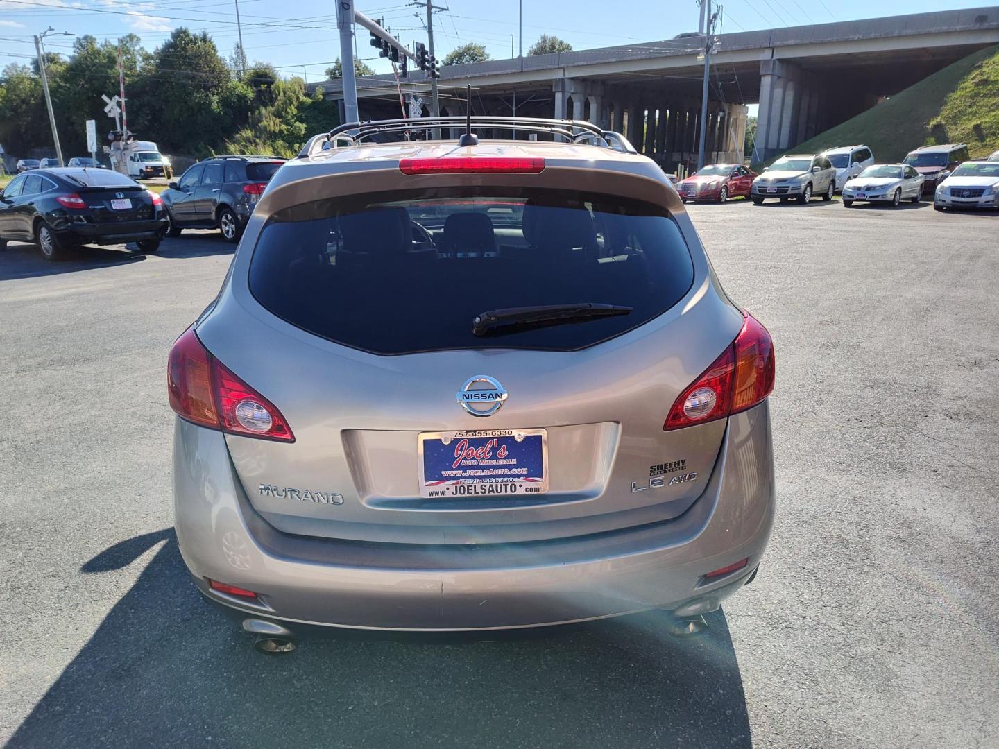 2009 Gray Nissan Murano LE AWD (JN8AZ18W69W) with an 3.5L V6 DOHC 24V engine, Automatic CVT Overdrive transmission, located at 5700 Curlew Drive, Norfolk, VA, 23502, (757) 455-6330, 36.841885, -76.209412 - Photo#13