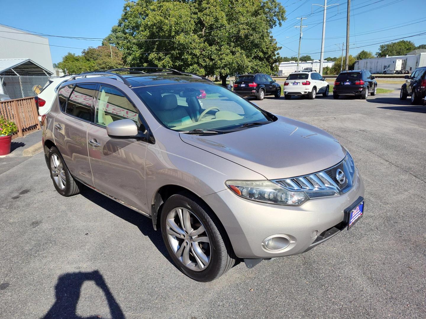 2009 Gray Nissan Murano LE AWD (JN8AZ18W69W) with an 3.5L V6 DOHC 24V engine, Automatic CVT Overdrive transmission, located at 5700 Curlew Drive, Norfolk, VA, 23502, (757) 455-6330, 36.841885, -76.209412 - Photo#19