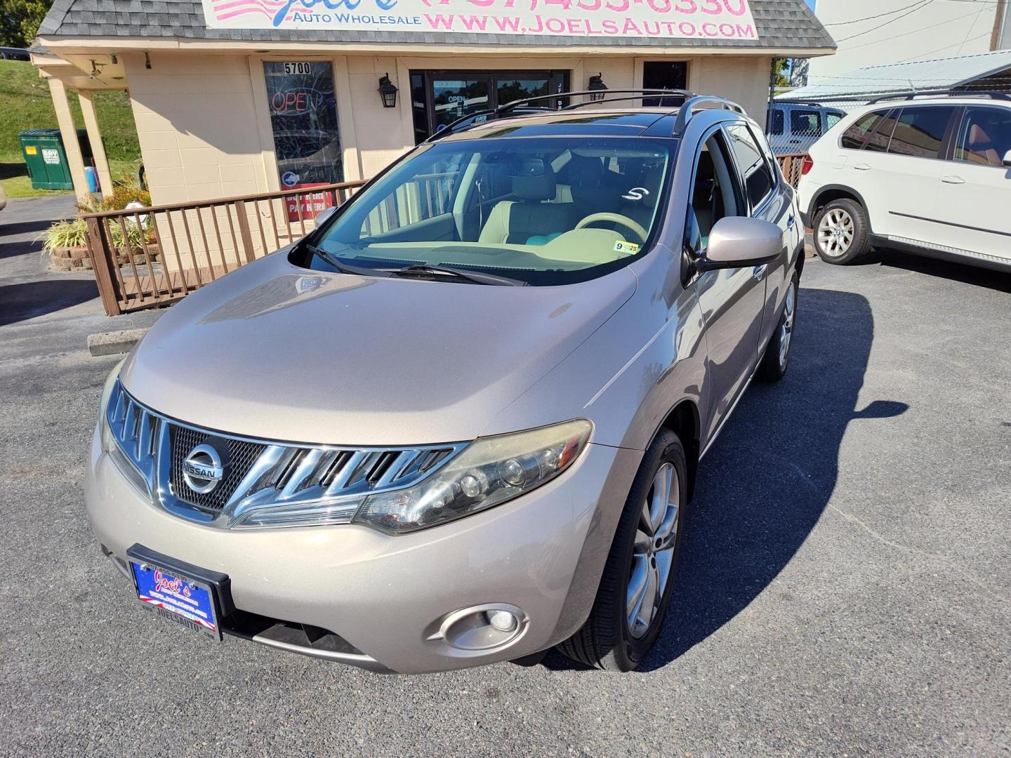 2009 Gray Nissan Murano LE AWD (JN8AZ18W69W) with an 3.5L V6 DOHC 24V engine, Automatic CVT Overdrive transmission, located at 5700 Curlew Drive, Norfolk, VA, 23502, (757) 455-6330, 36.841885, -76.209412 - Photo#5