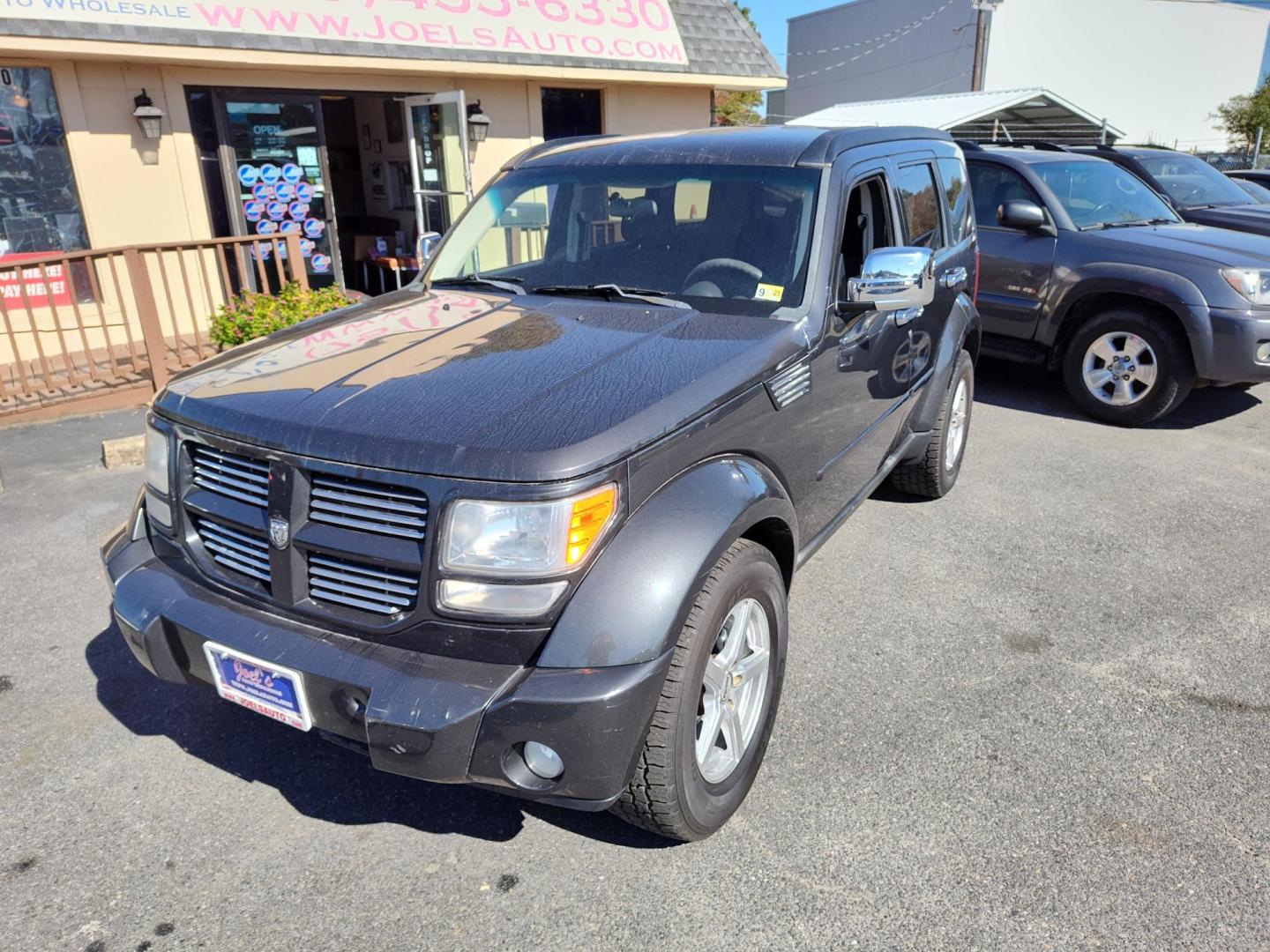 2010 Gray Dodge Nitro Heat 4WD (1D4PU4GK1AW) with an 3.7L V6 SOHC 12V engine, 4-Speed Automatic transmission, located at 5700 Curlew Drive, Norfolk, VA, 23502, (757) 455-6330, 36.841885, -76.209412 - Photo#5