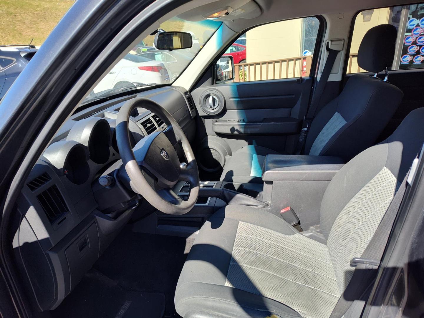 2010 Gray Dodge Nitro Heat 4WD (1D4PU4GK1AW) with an 3.7L V6 SOHC 12V engine, 4-Speed Automatic transmission, located at 5700 Curlew Drive, Norfolk, VA, 23502, (757) 455-6330, 36.841885, -76.209412 - Photo#5