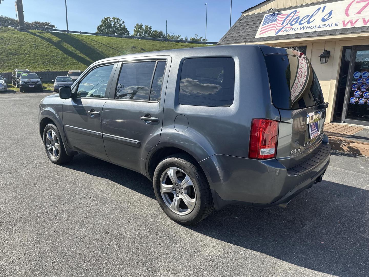 2012 Honda Pilot EX-L 4WD 5-Spd AT (5FNYF4H51CB) with an 3.5L V6 SOHC 24V engine, 5-Speed Automatic transmission, located at 5700 Curlew Dr., Norfolk, VA, 23502, (703) 554-4373, 36.841885, -76.209412 - Photo#1